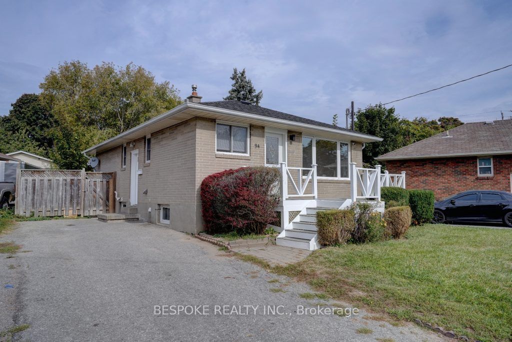 94 Wellington Avenue W Bsmt, Oshawa, ON L1H 3X9 photo 2