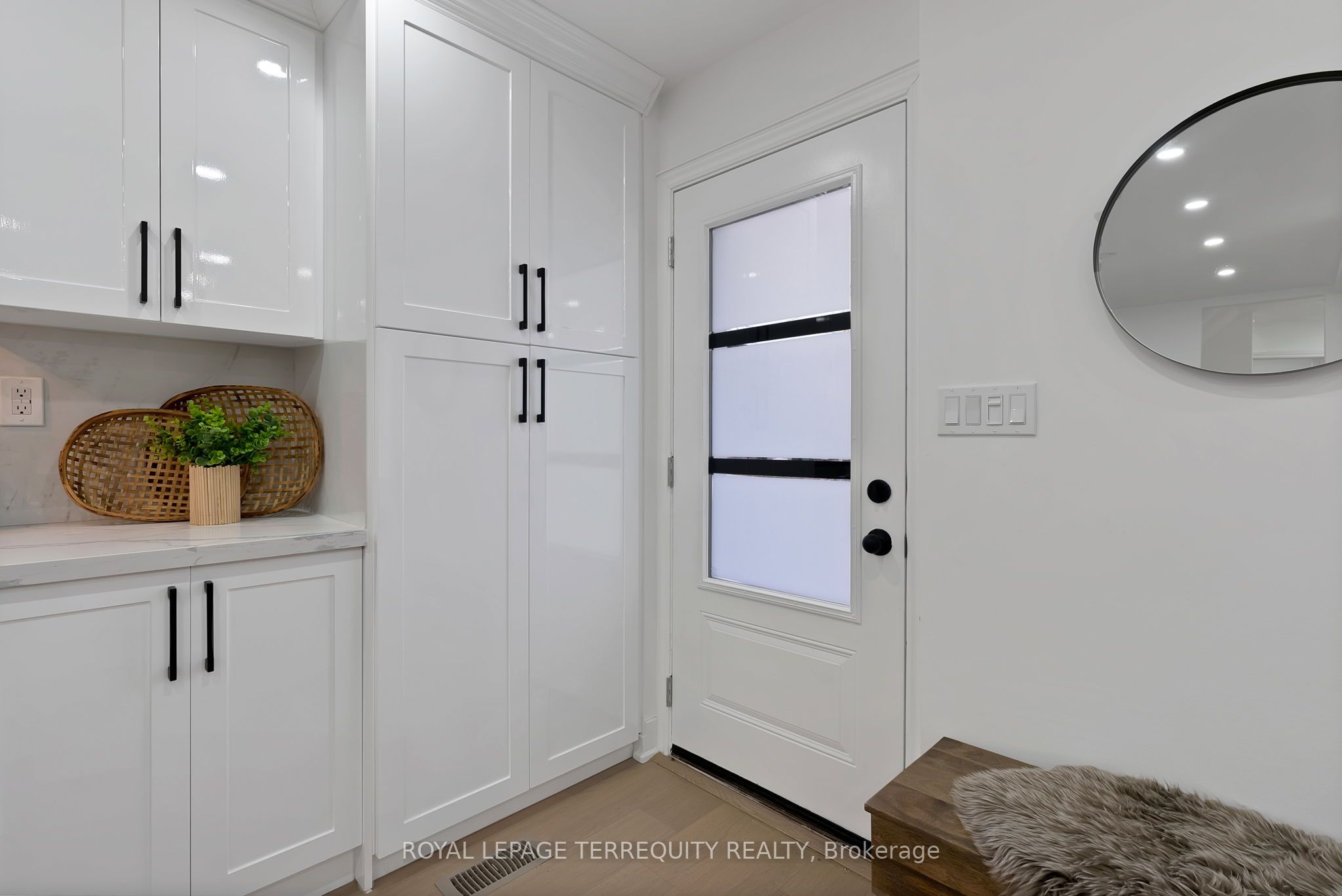 40 Leroy Avenue, Toronto, ON M4J 4G8 photo 5