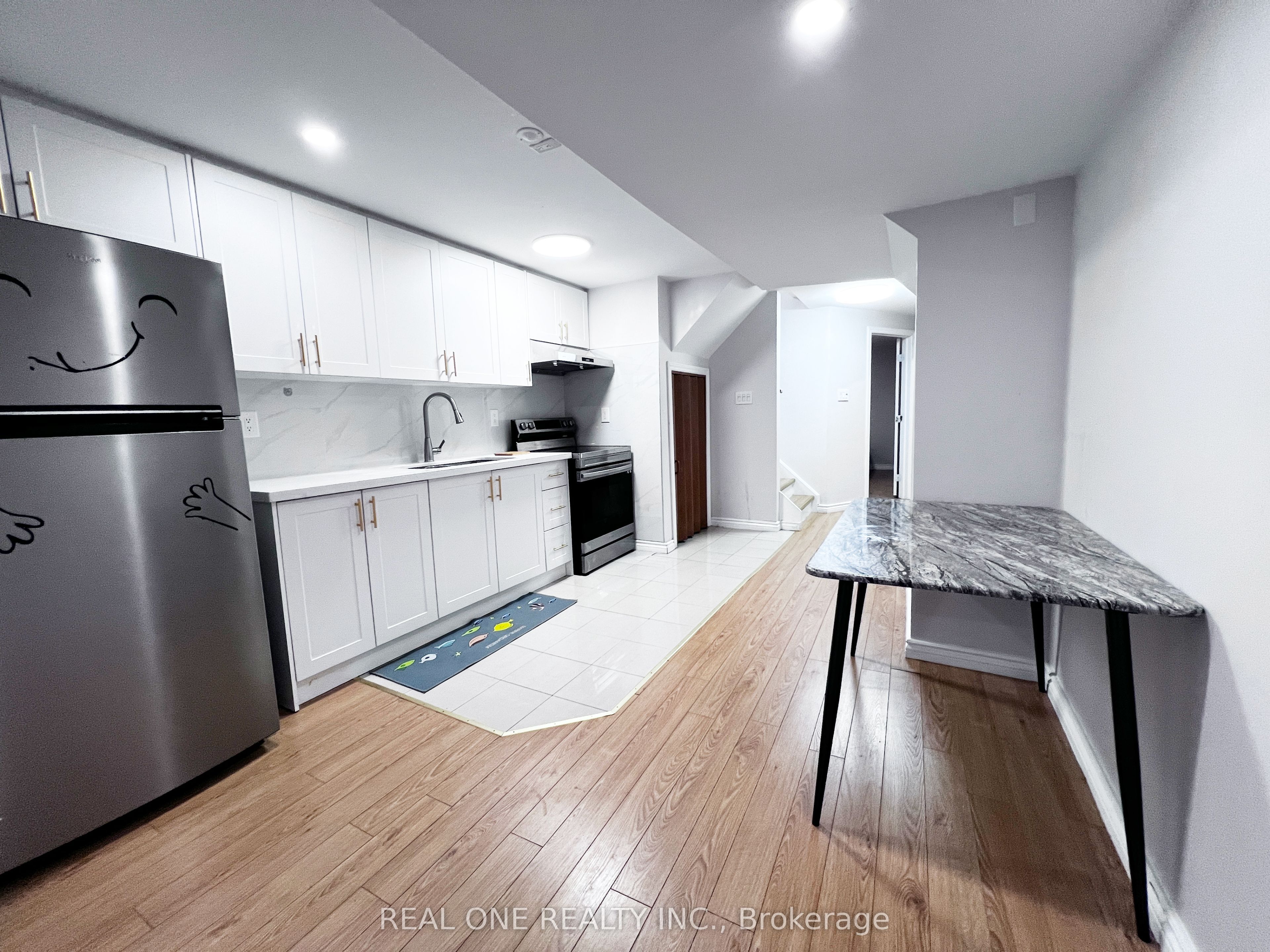 1098 Sandhurst Circle BSMT, Toronto, ON M1V 3R3 photo 4