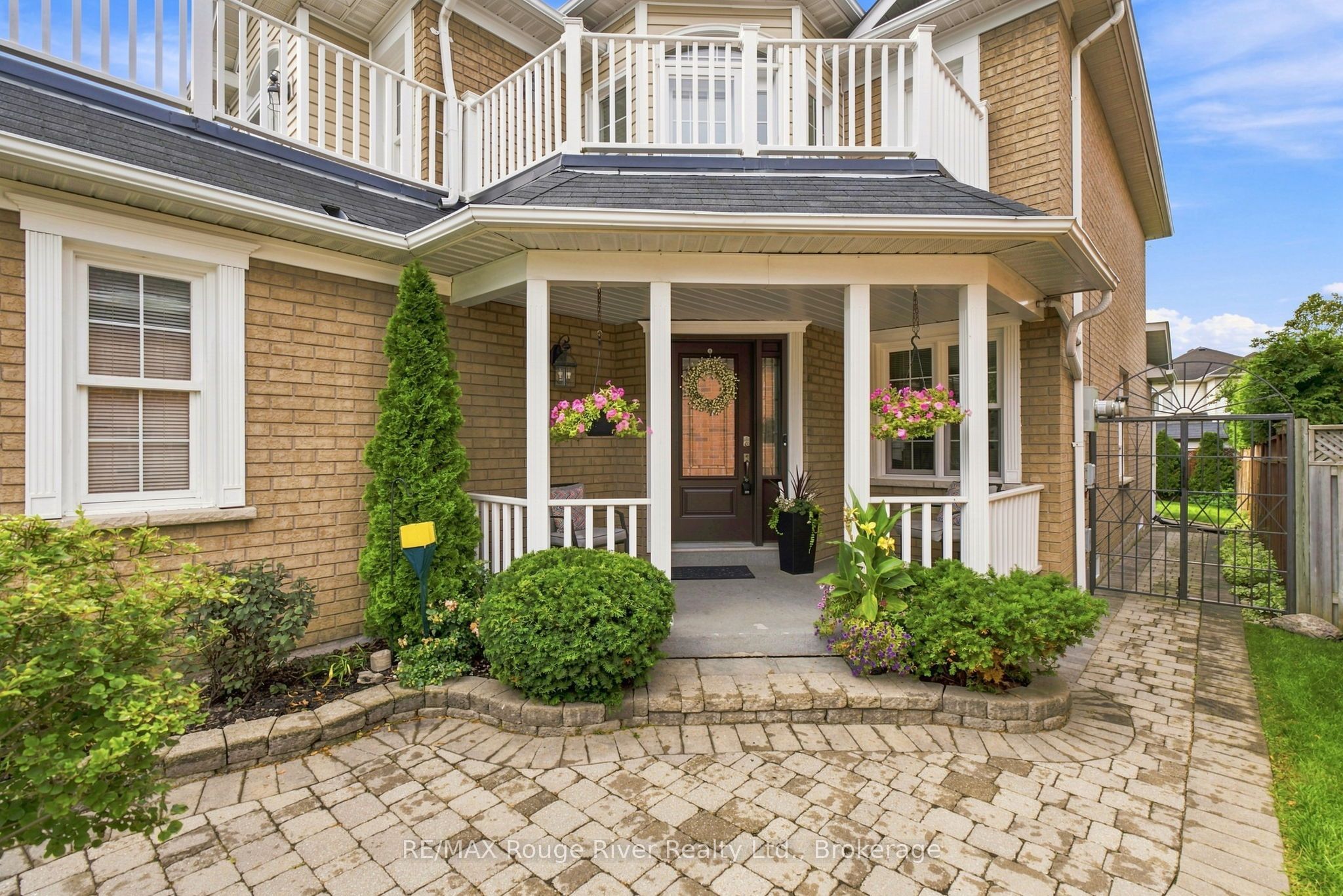 26 Woodlands Avenue, Whitby, ON L1R 2S9 photo 2