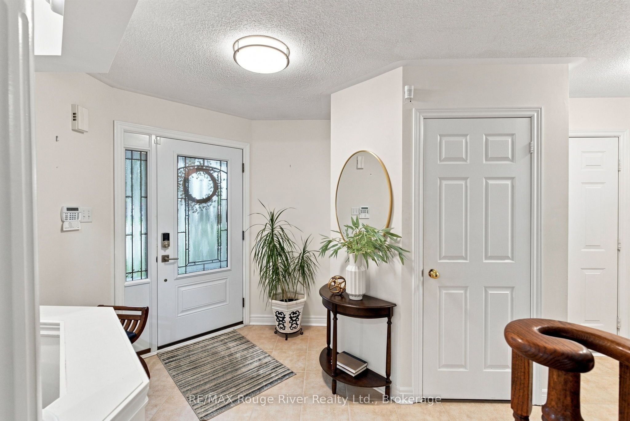 26 Woodlands Avenue, Whitby, ON L1R 2S9 photo 4