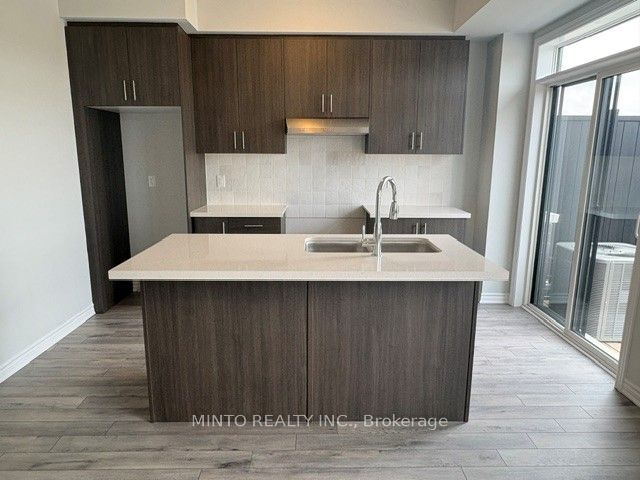 1202 Greentree Path, Oshawa, ON L1L 0X1 photo 2