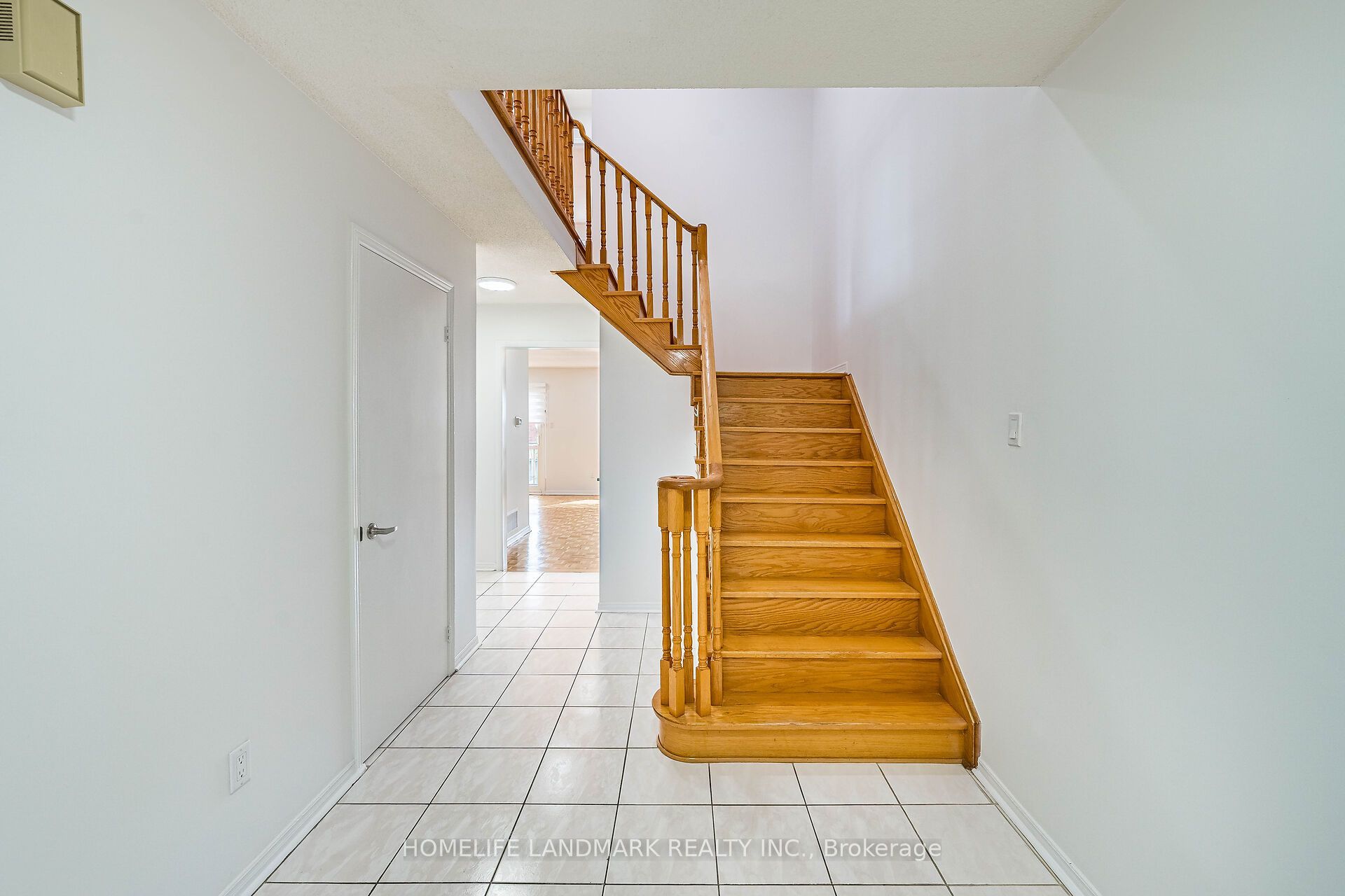 62 Danjohn Crescent, Toronto, ON M1V 3N4 photo 5