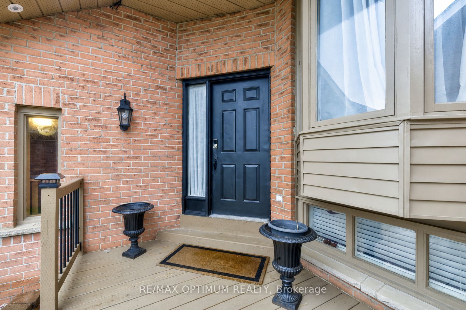 11 Murkar Crescent, Whitby, ON L1N 8Y4 photo 3