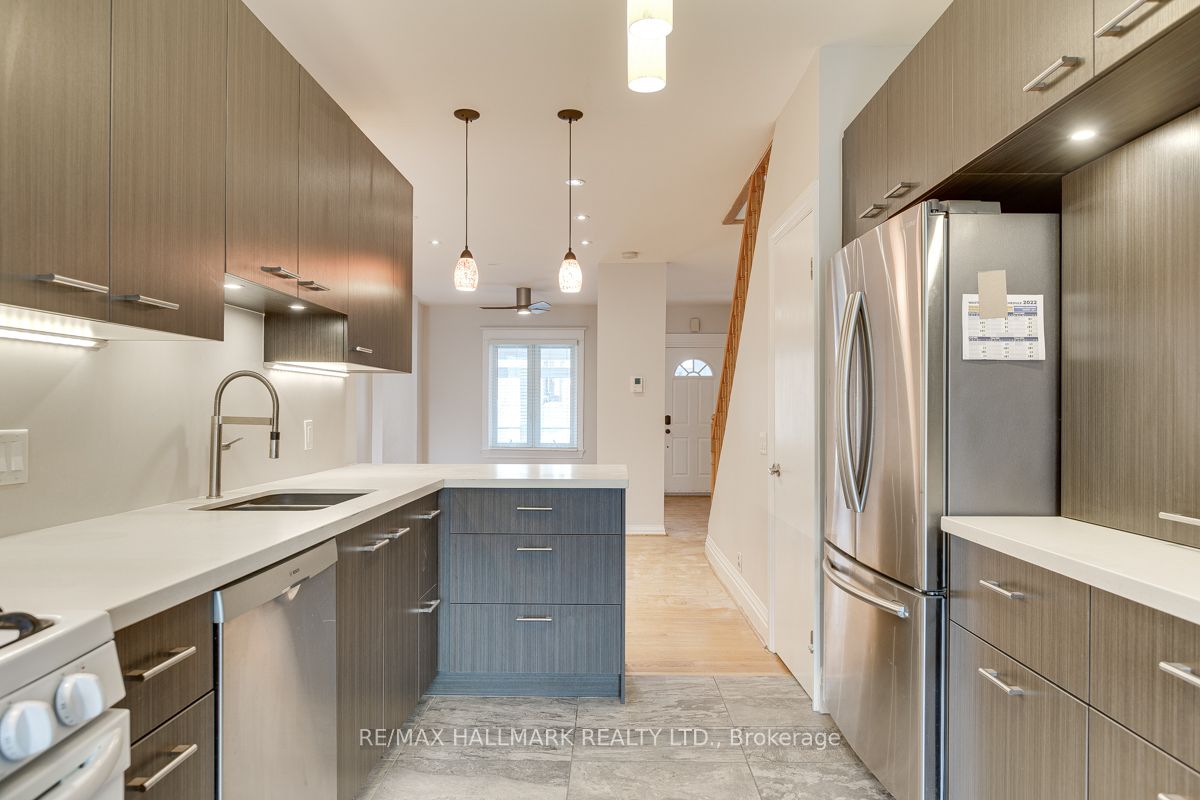 262 Highfield Road, Toronto, ON M4L 2V5 photo 3
