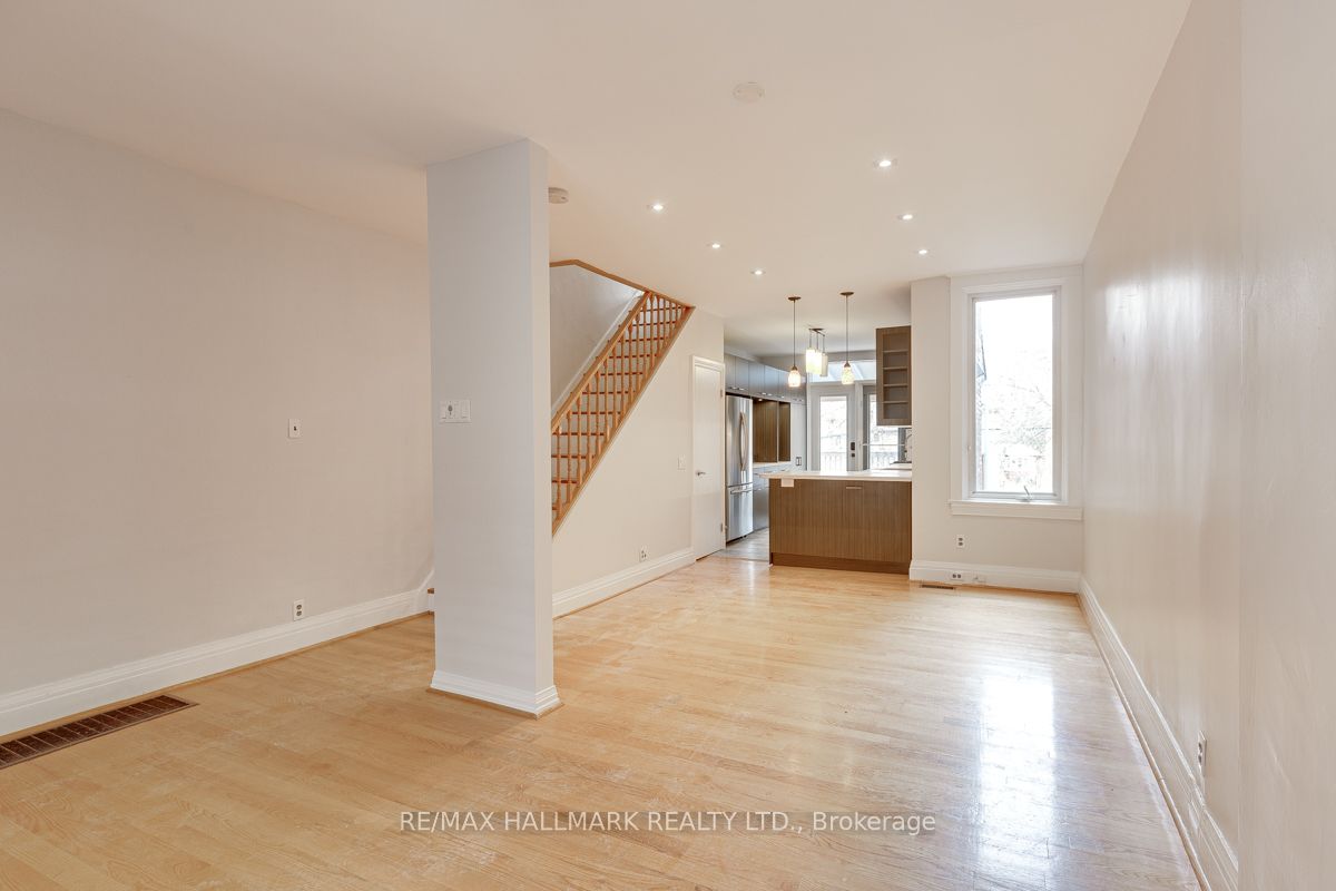 262 Highfield Road, Toronto, ON M4L 2V5 photo 5