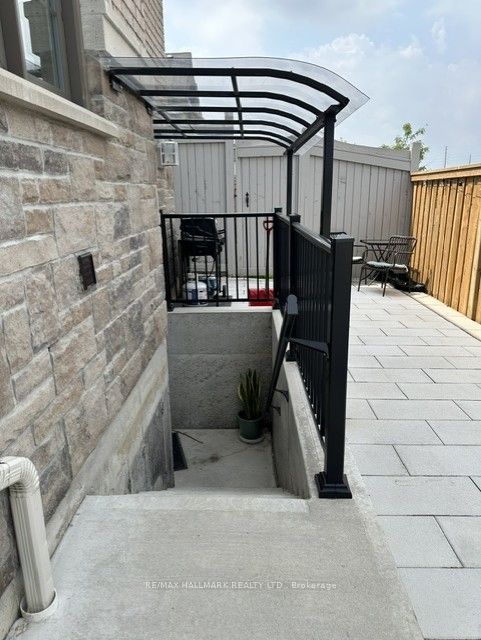 534 Coronation Road (Basement), Whitby, ON L1P 0N5 photo 3