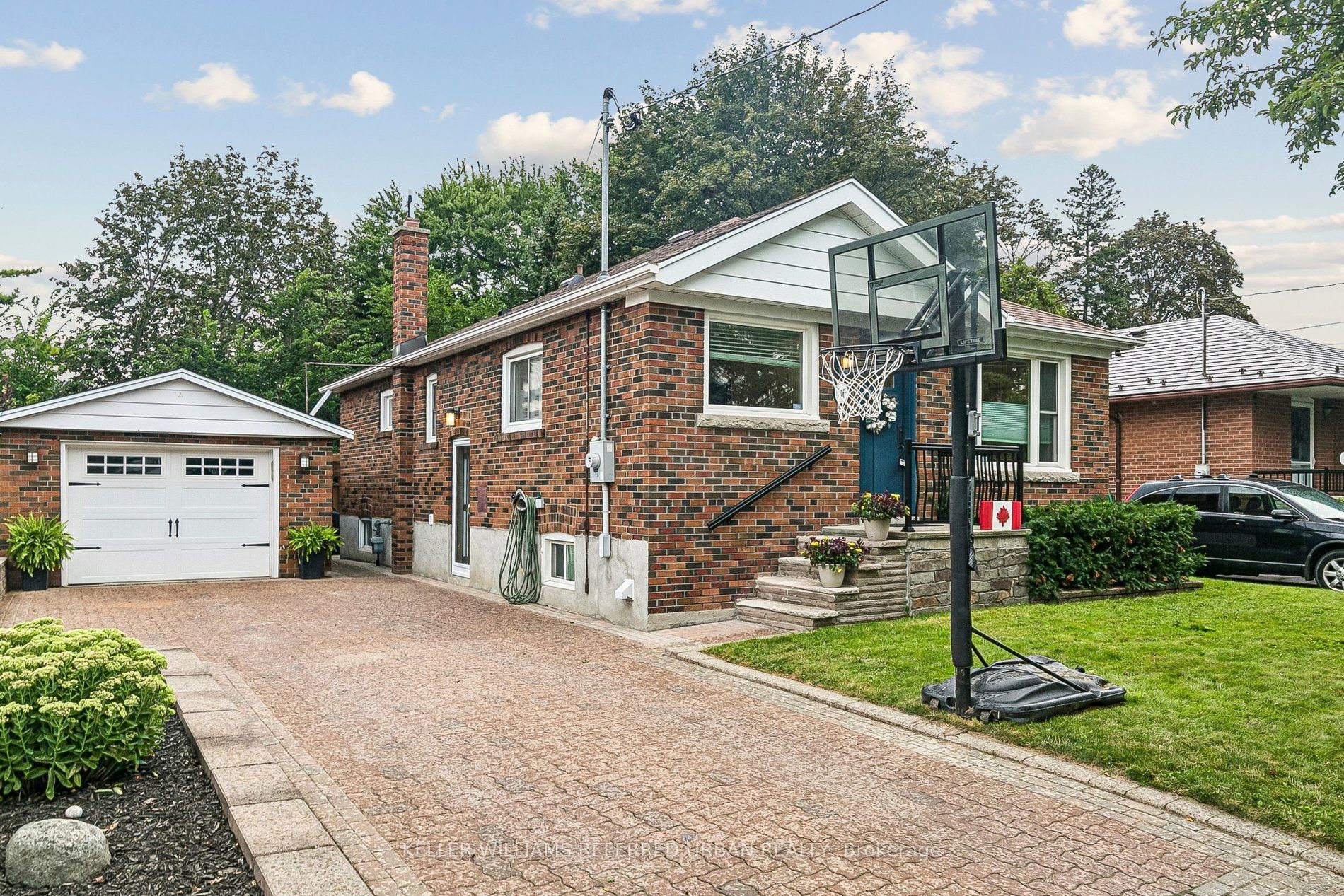 36 Vernadale Crescent, Toronto, ON M1L 3M4 photo 2