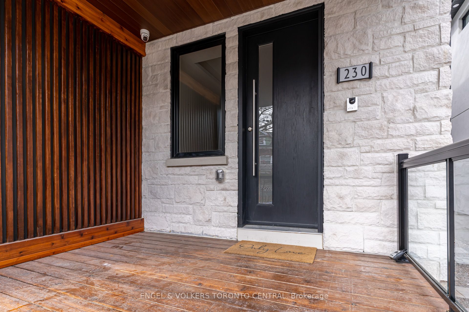230 Willow Avenue, Toronto, ON M4E 3K7 photo 3