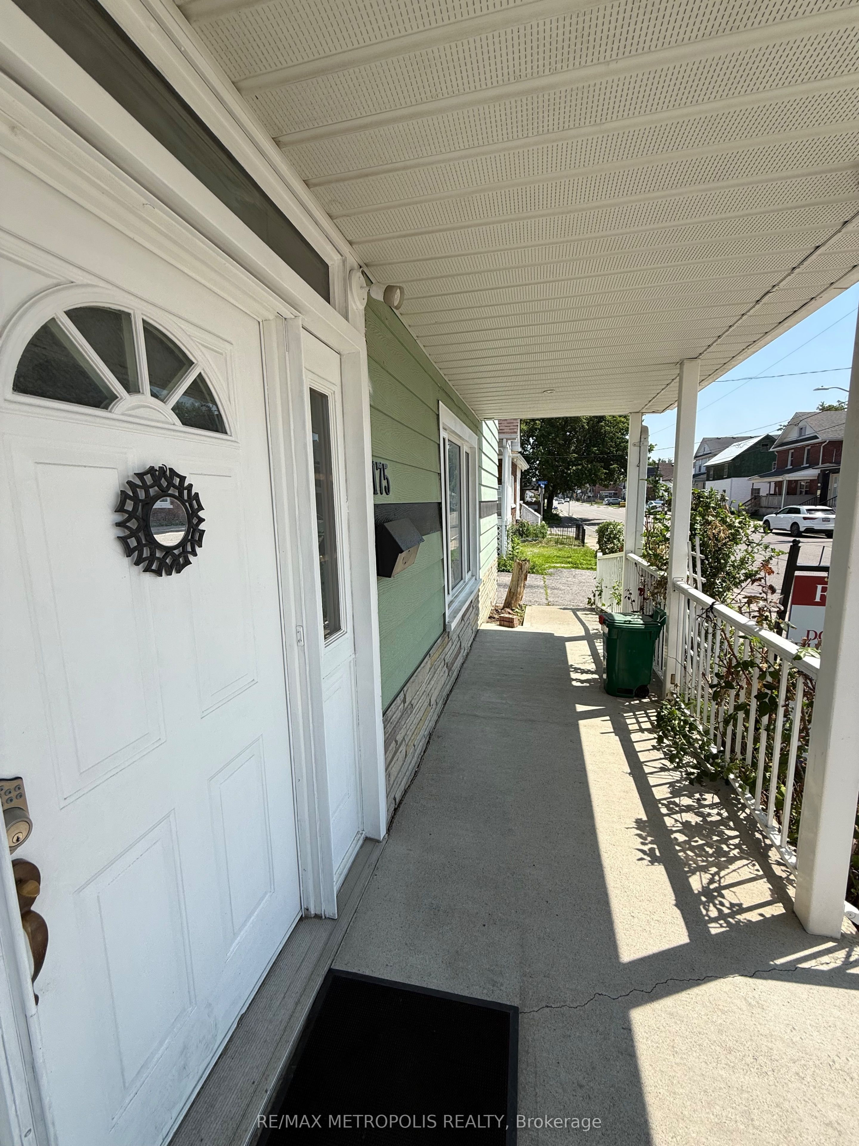 175 Celina Street, Oshawa, ON L1H 4N3 photo 3
