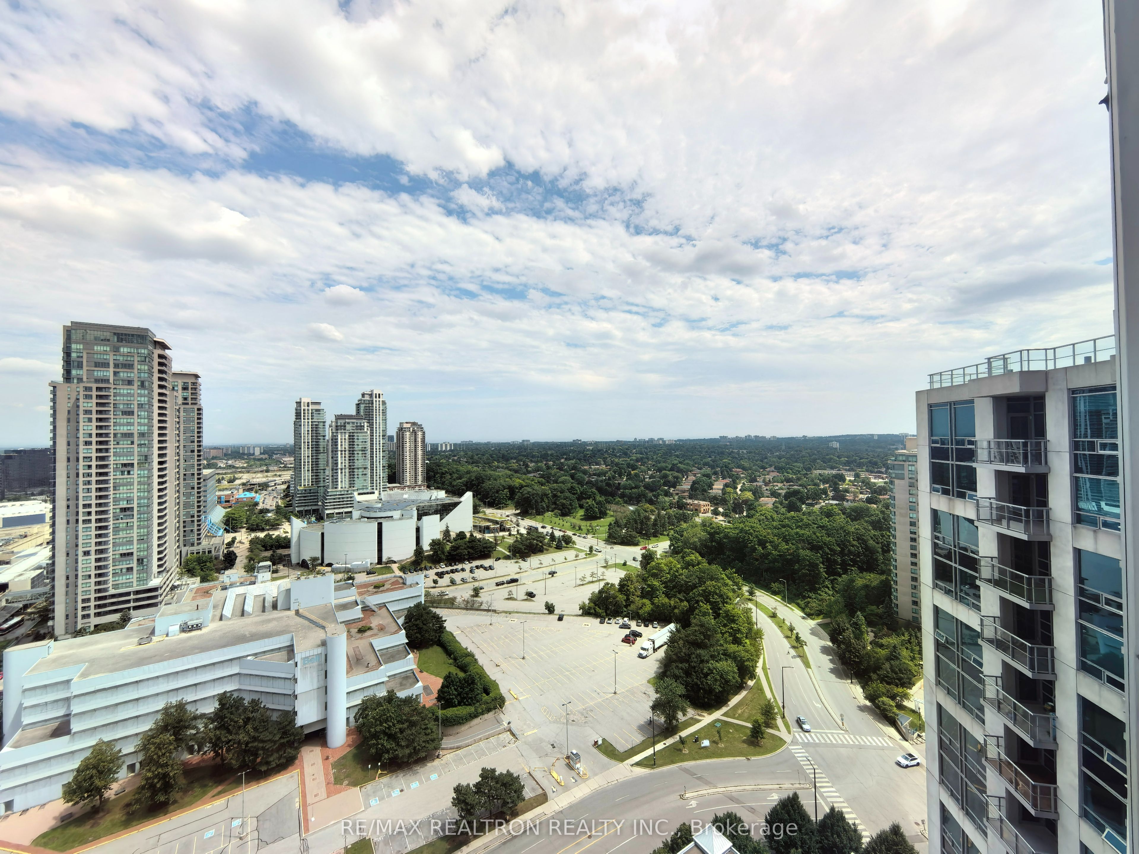 83 Borough Drive 2508, Toronto, ON M1P 5E4 photo 2
