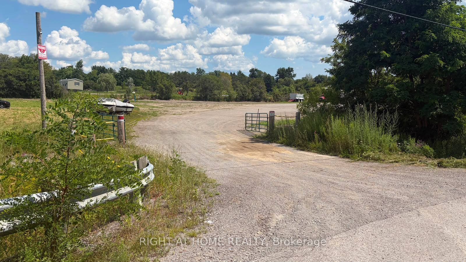 3315 Hwy 7 Highway, Pickering, ON L1X 2W3 photo 3