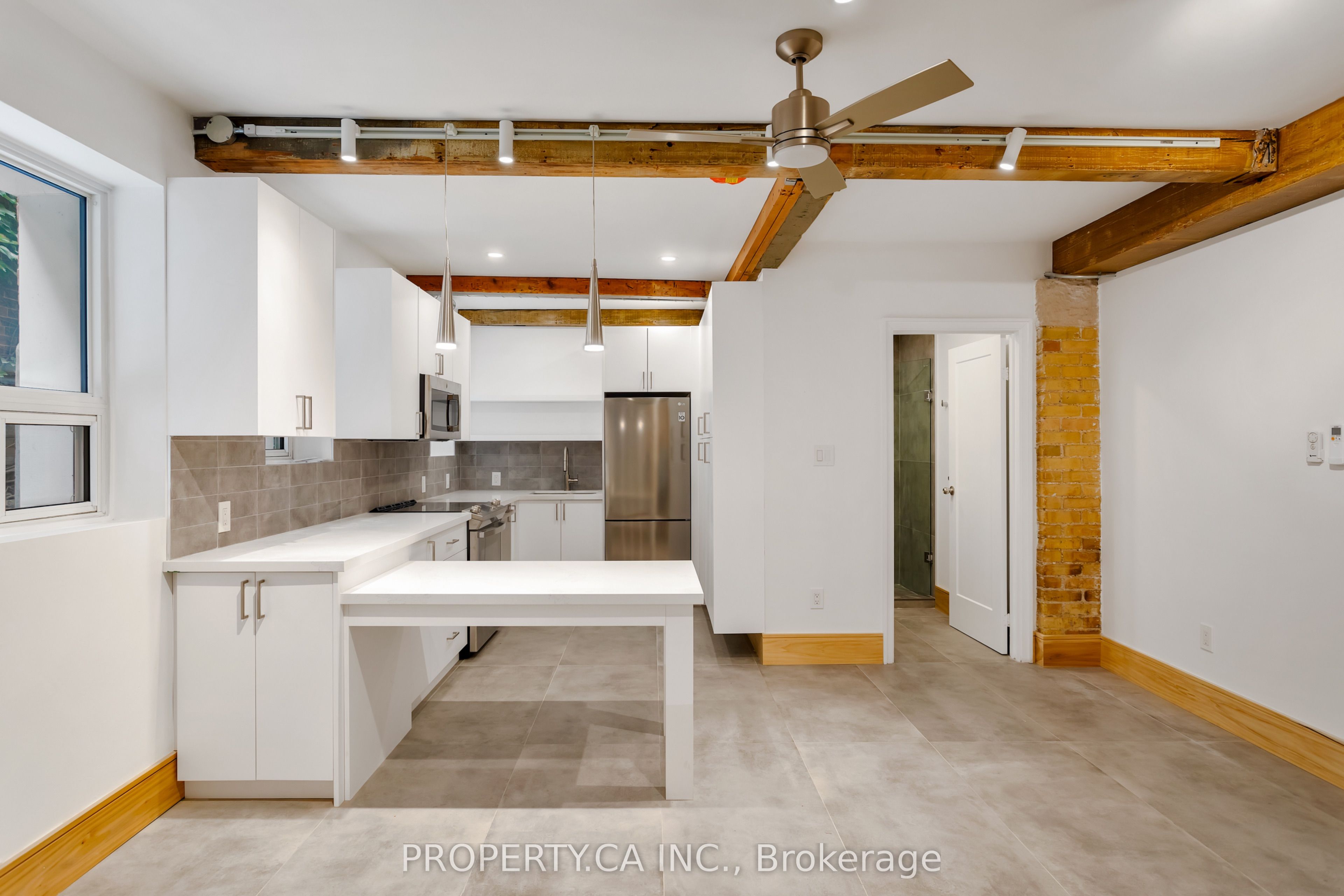97 Lee Avenue #8, Toronto, ON M4E 2P2 photo 2