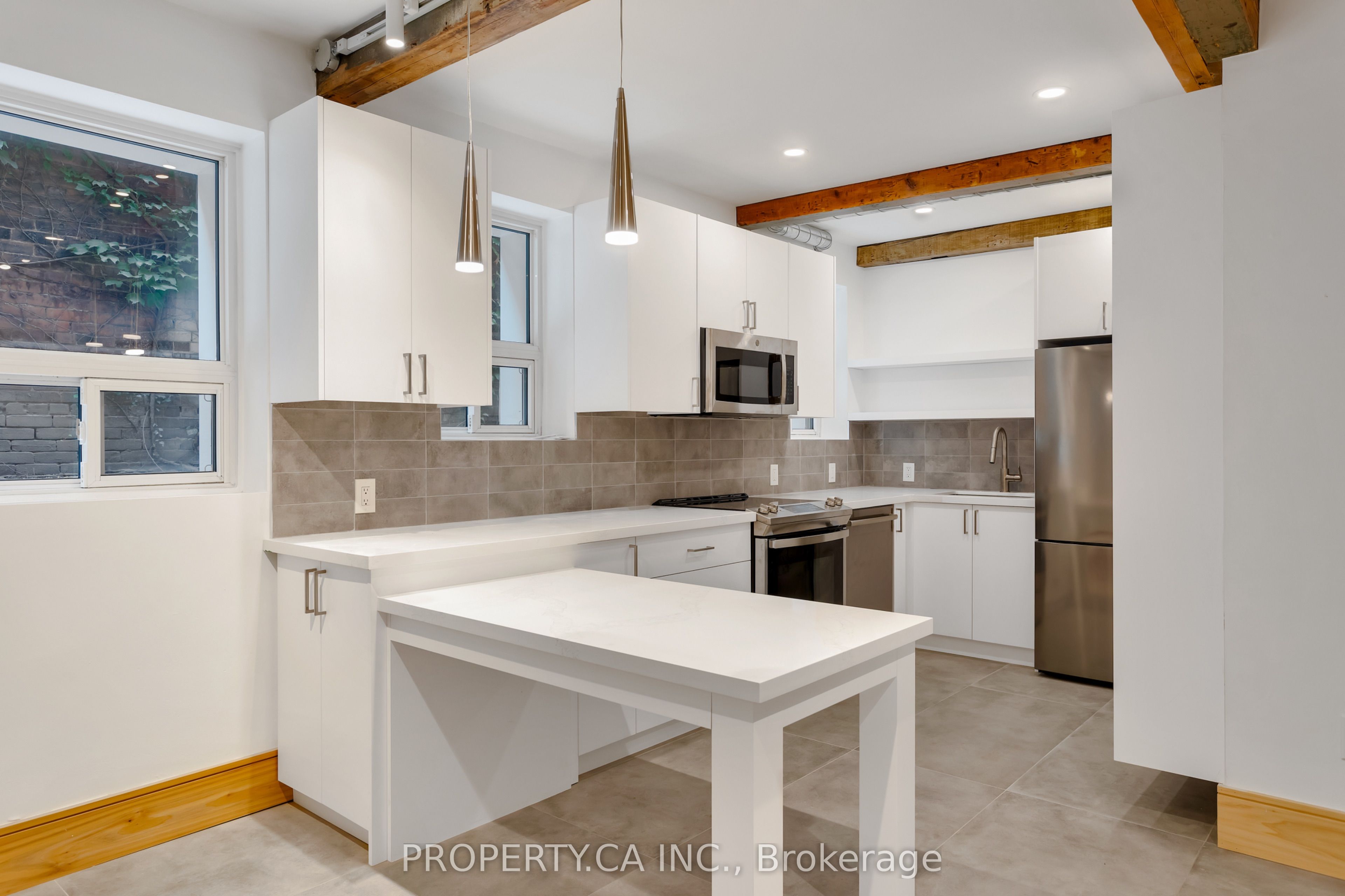 97 Lee Avenue #8, Toronto, ON M4E 2P2 photo 4