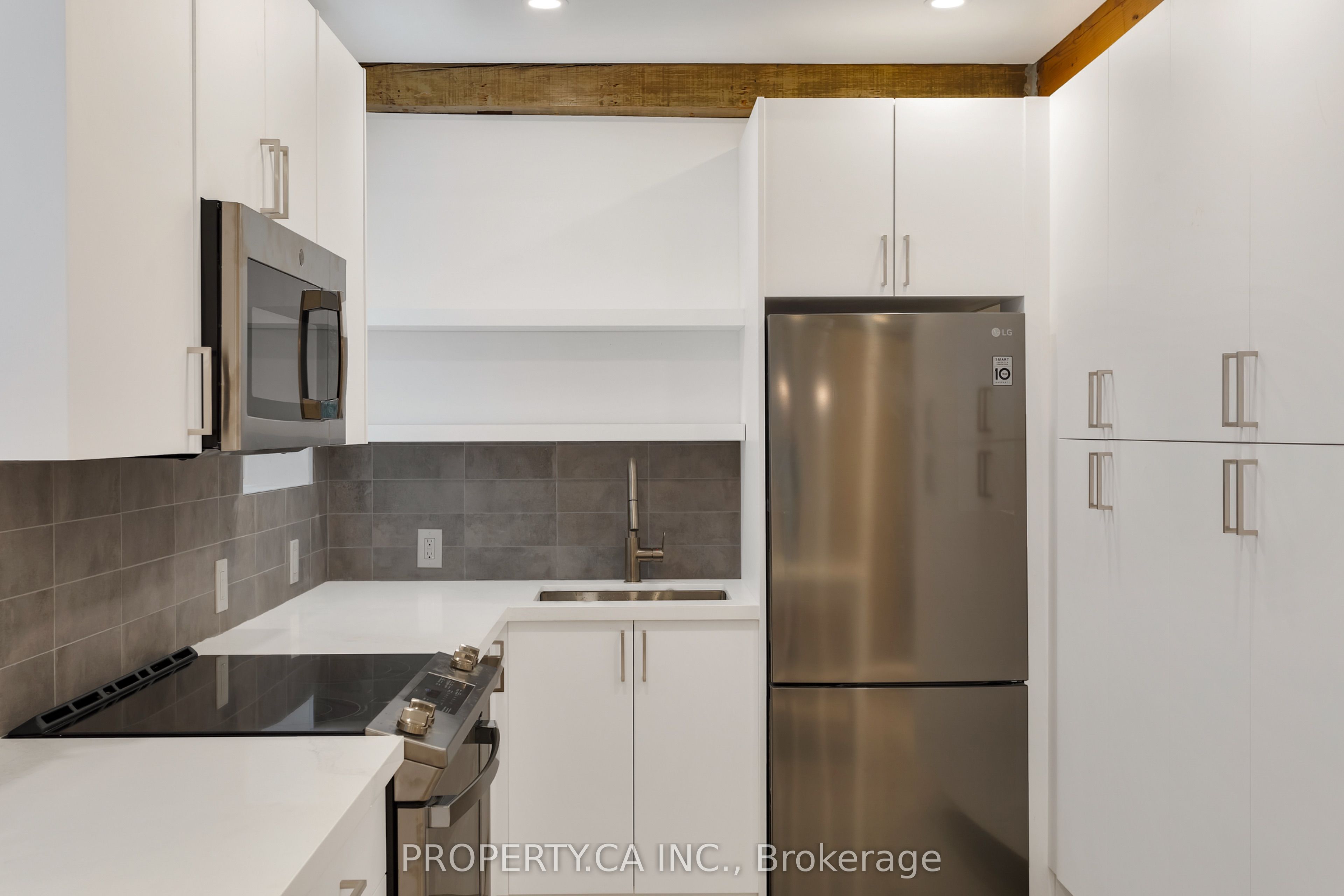 97 Lee Avenue #8, Toronto, ON M4E 2P2 photo 5