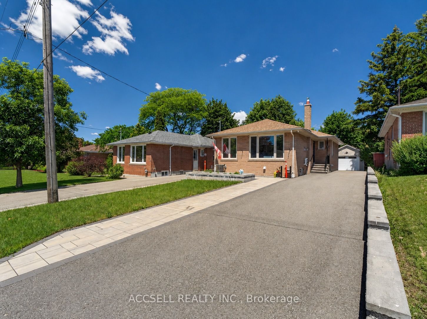 10 Sylla Avenue, Toronto, ON M1R 4W7 photo 2