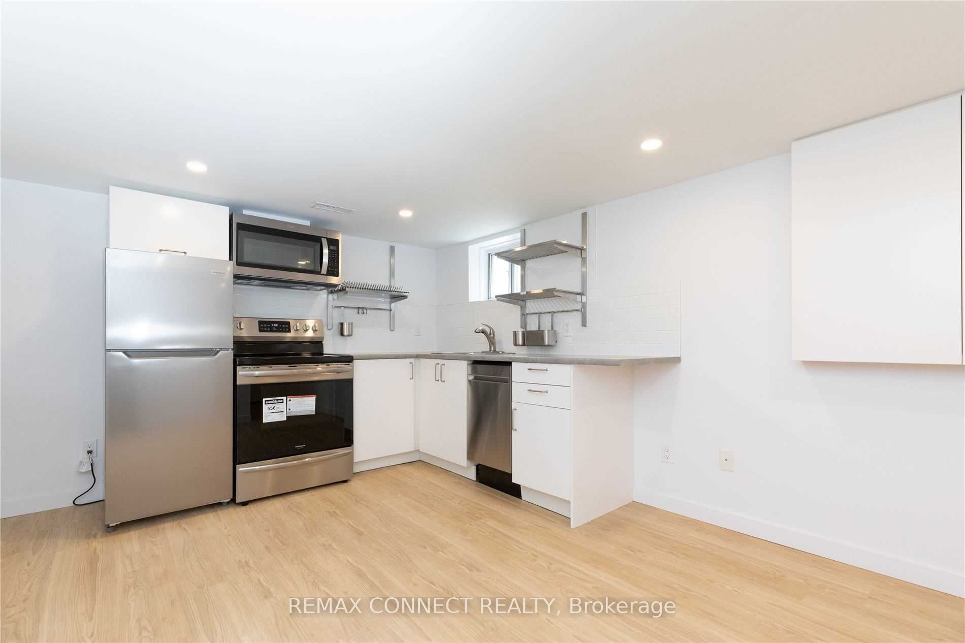 1370 Woodbine Avenue Lower, Toronto, ON M4C 4G5