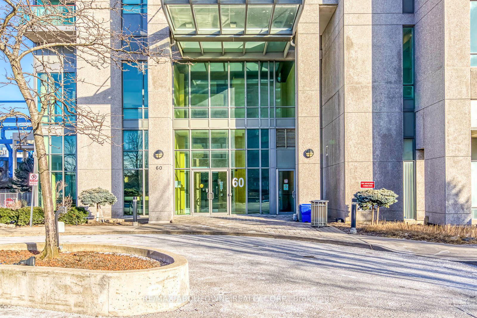60 Brian Harrison Way 3107, Toronto, ON M1P 5J5 photo 3
