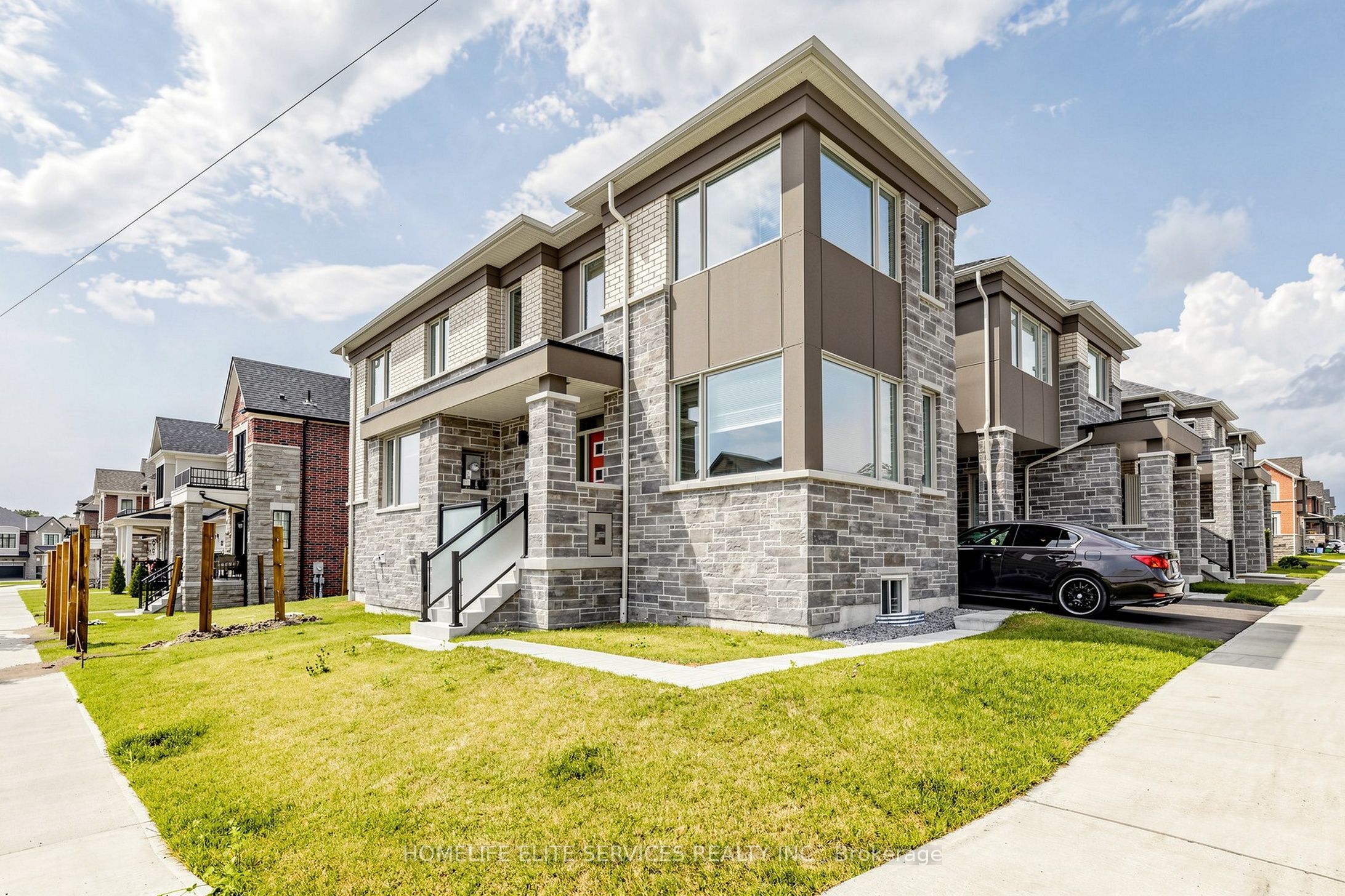 3238 Brigadier Avenue, Pickering, ON L1X 0N4 photo 3