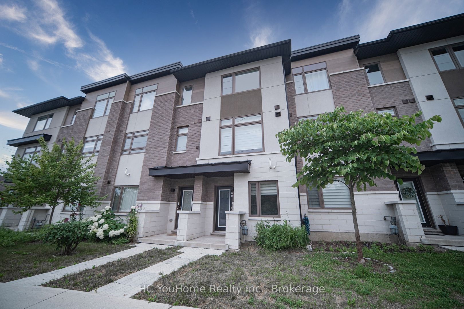 250 Finch Avenue 106, Pickering, ON L1V 0G6 photo 3