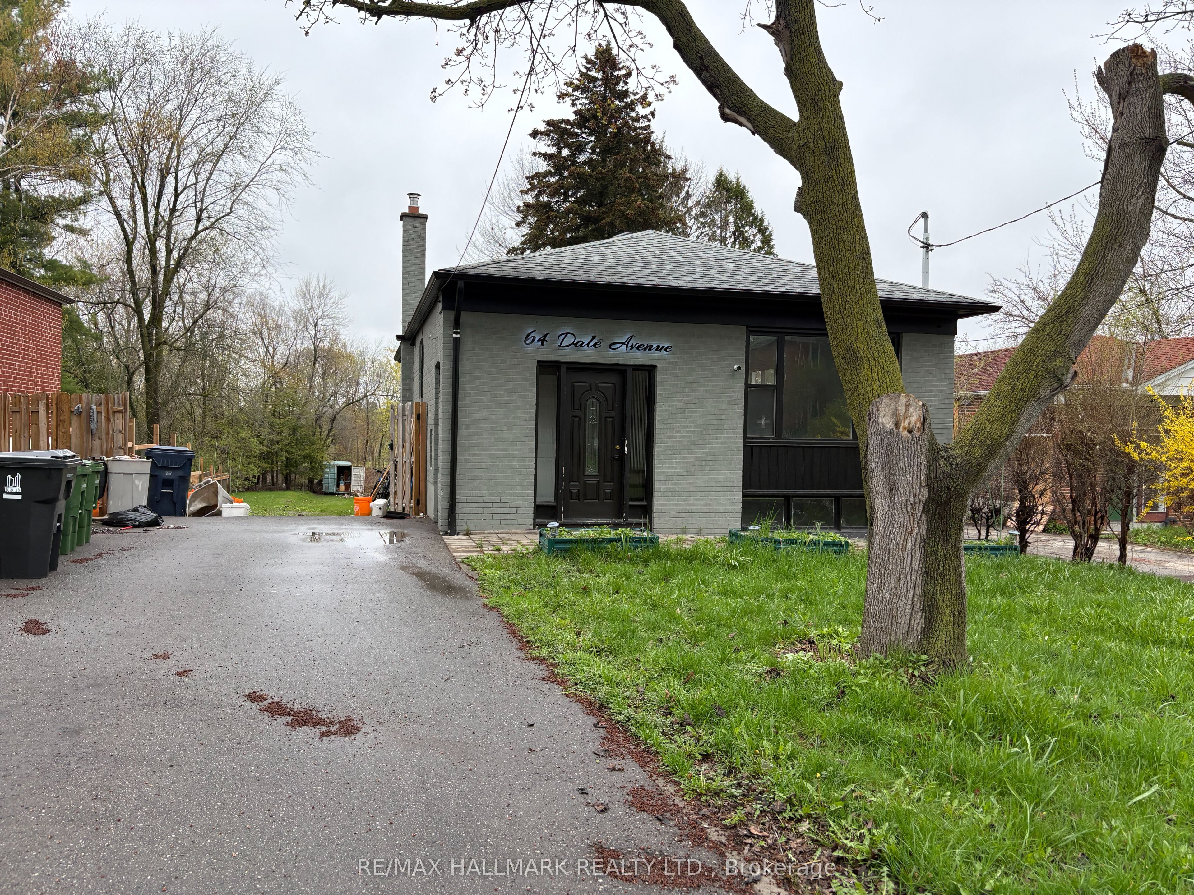 64 Dale Avenue, Toronto, ON M1J 3J5