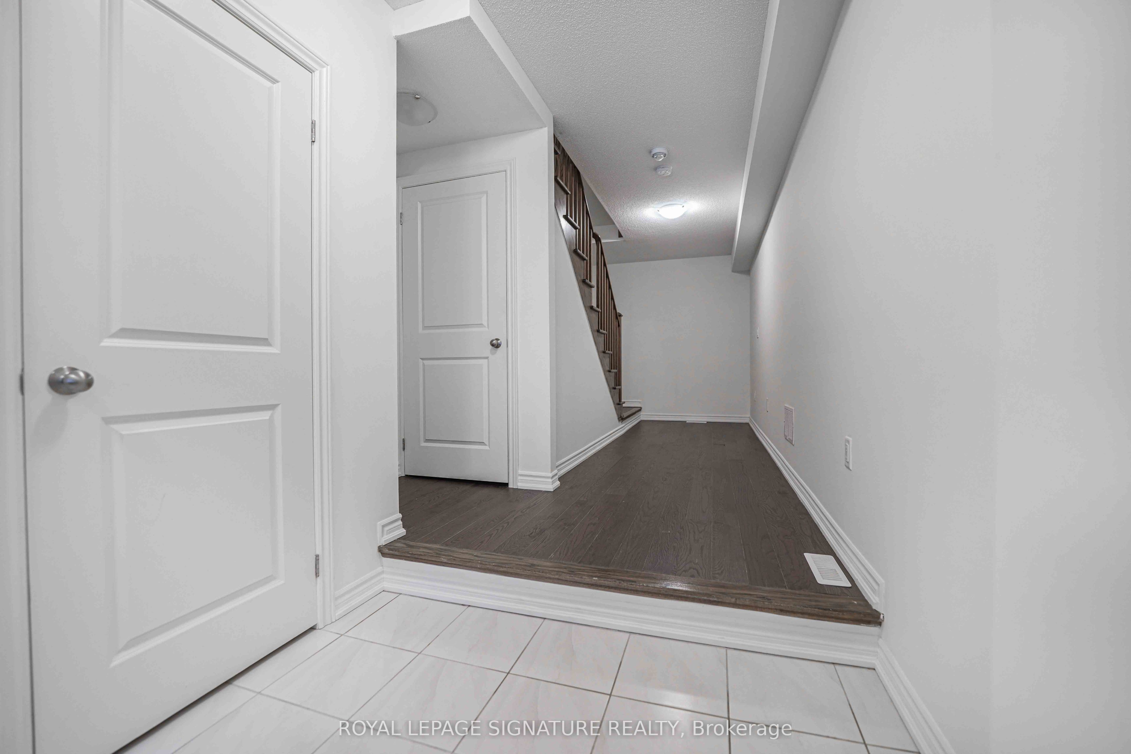 6 Ginno Lane, Ajax, ON L1S 0H3 photo 2