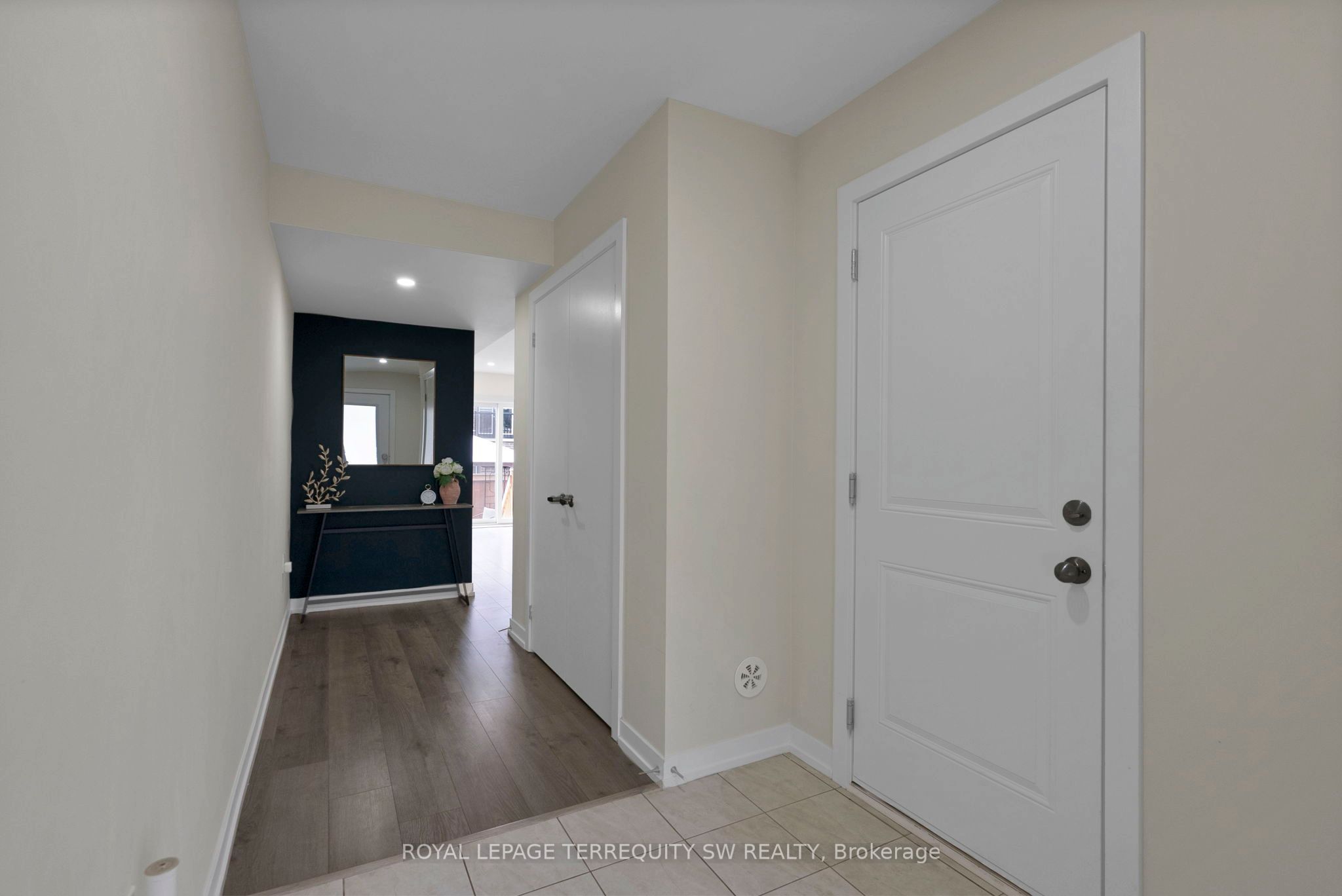 250 Finch Avenue 603, Pickering, ON L1V 0G6 photo 4