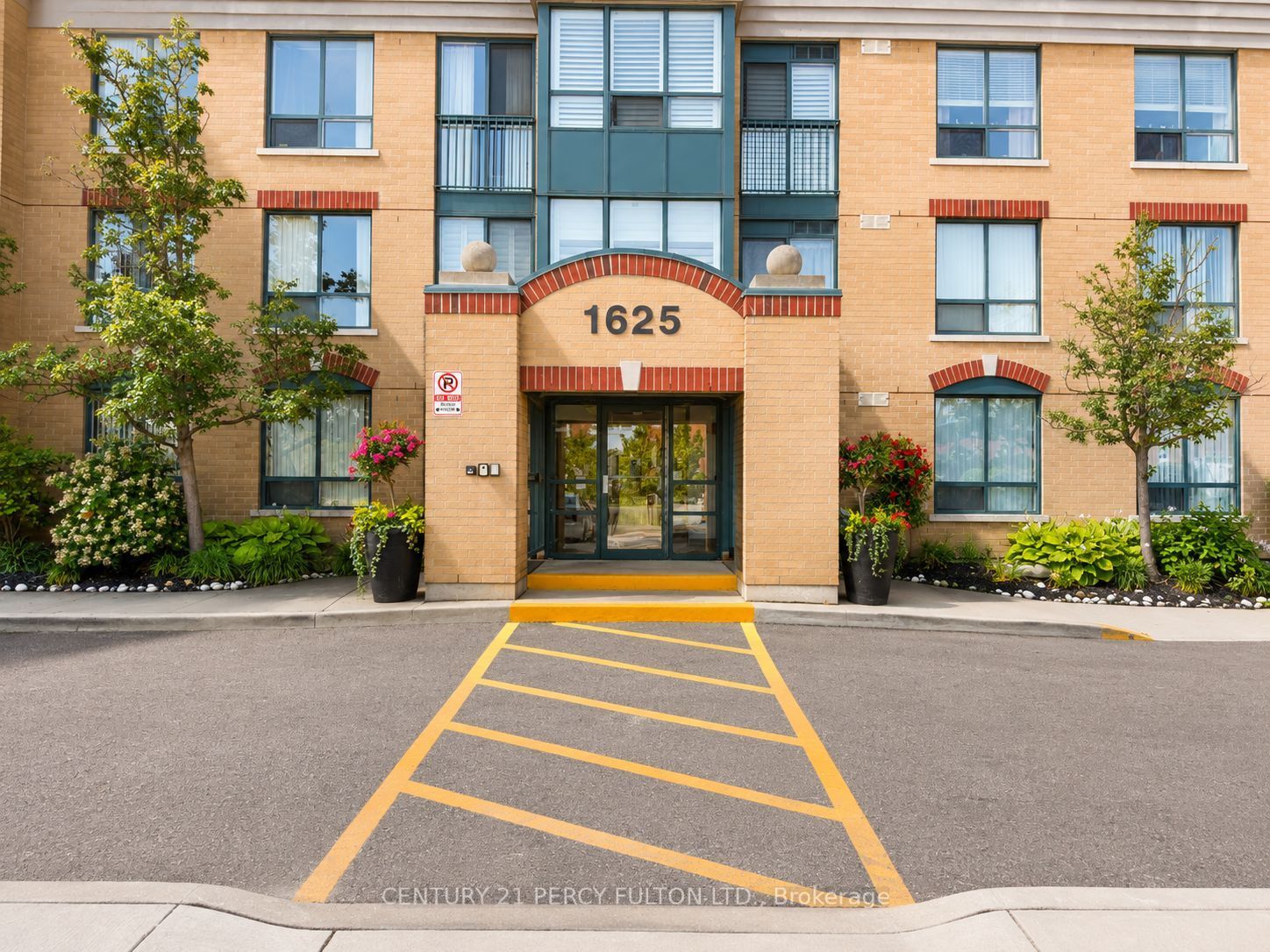 1625 Pickering Parkway 1201, Pickering, ON L1V 6Z6 photo 2
