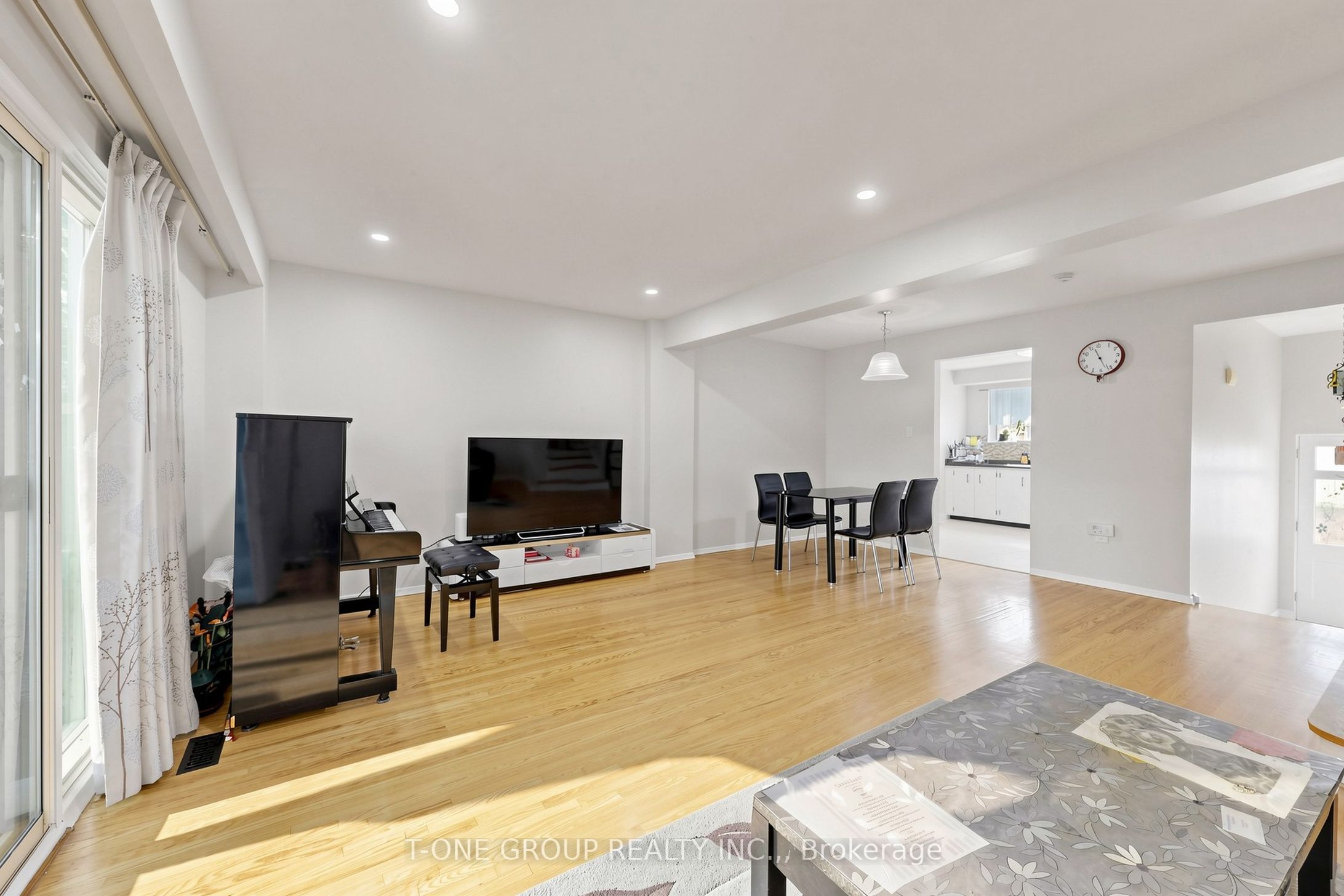 48 Bonis Avenue, Toronto, ON M1T 2V1 photo 4