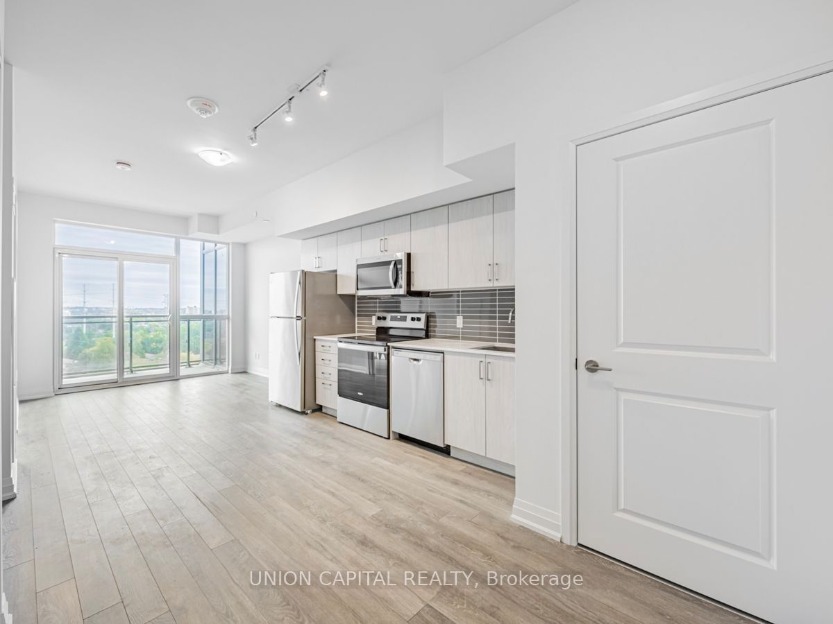 10 Meadowglen Place 808, Toronto, ON M1G 0A8 photo 2