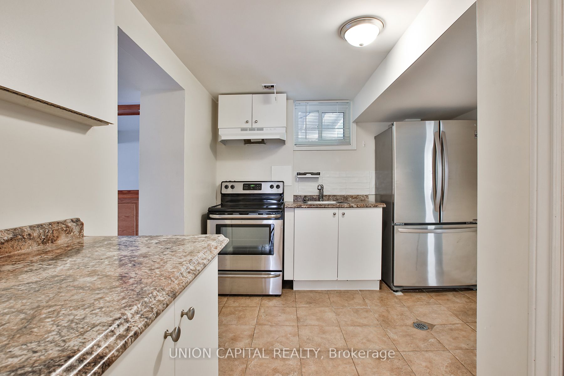 50 Wichey Road Lower, Toronto, ON M1C 2H9 photo 2