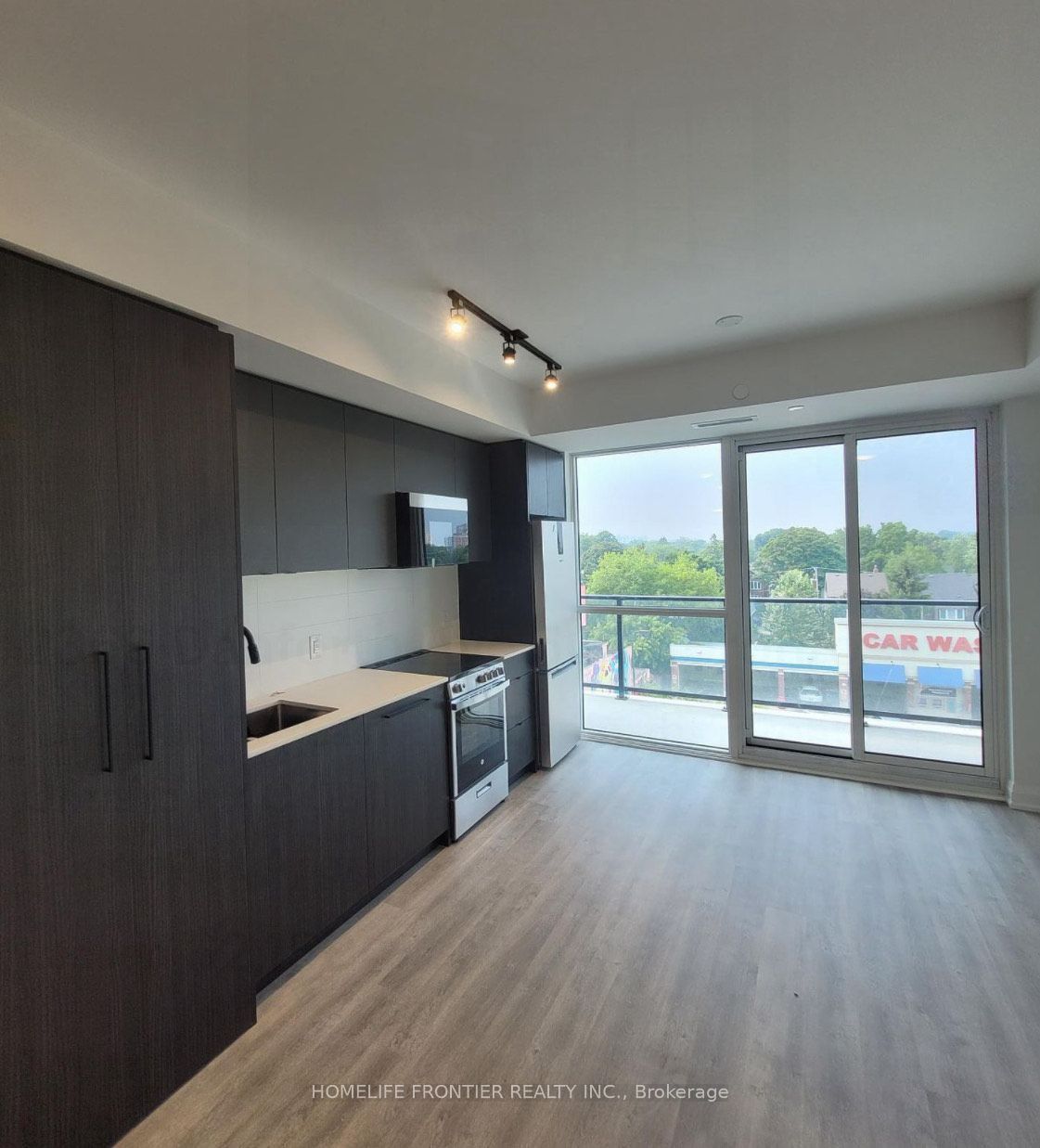 2369 Danforth Avenue 507, Toronto, ON M4C 0B1 photo 4