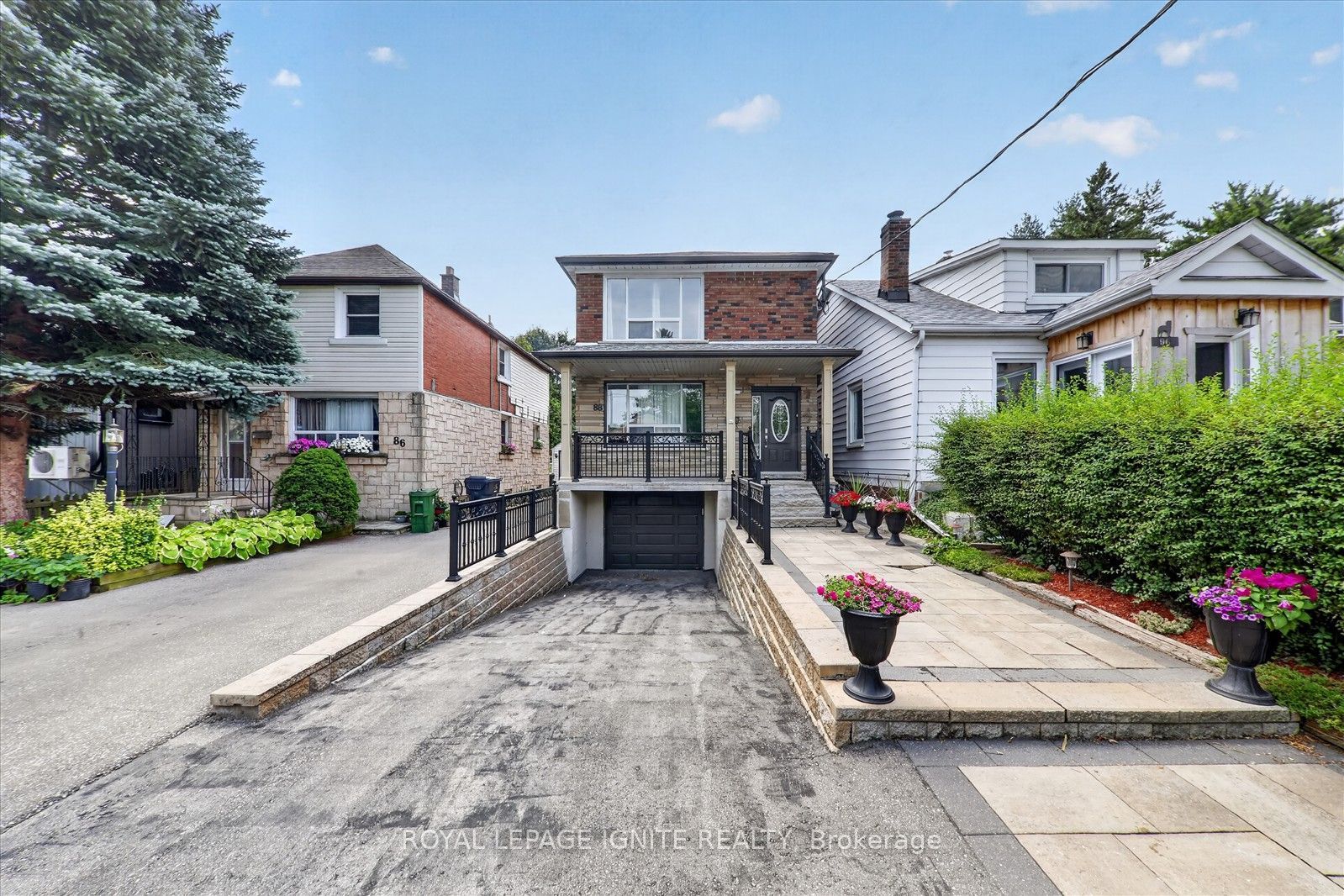 88 South Edgely Avenue Main, Toronto, ON M1N 3L1 photo 2
