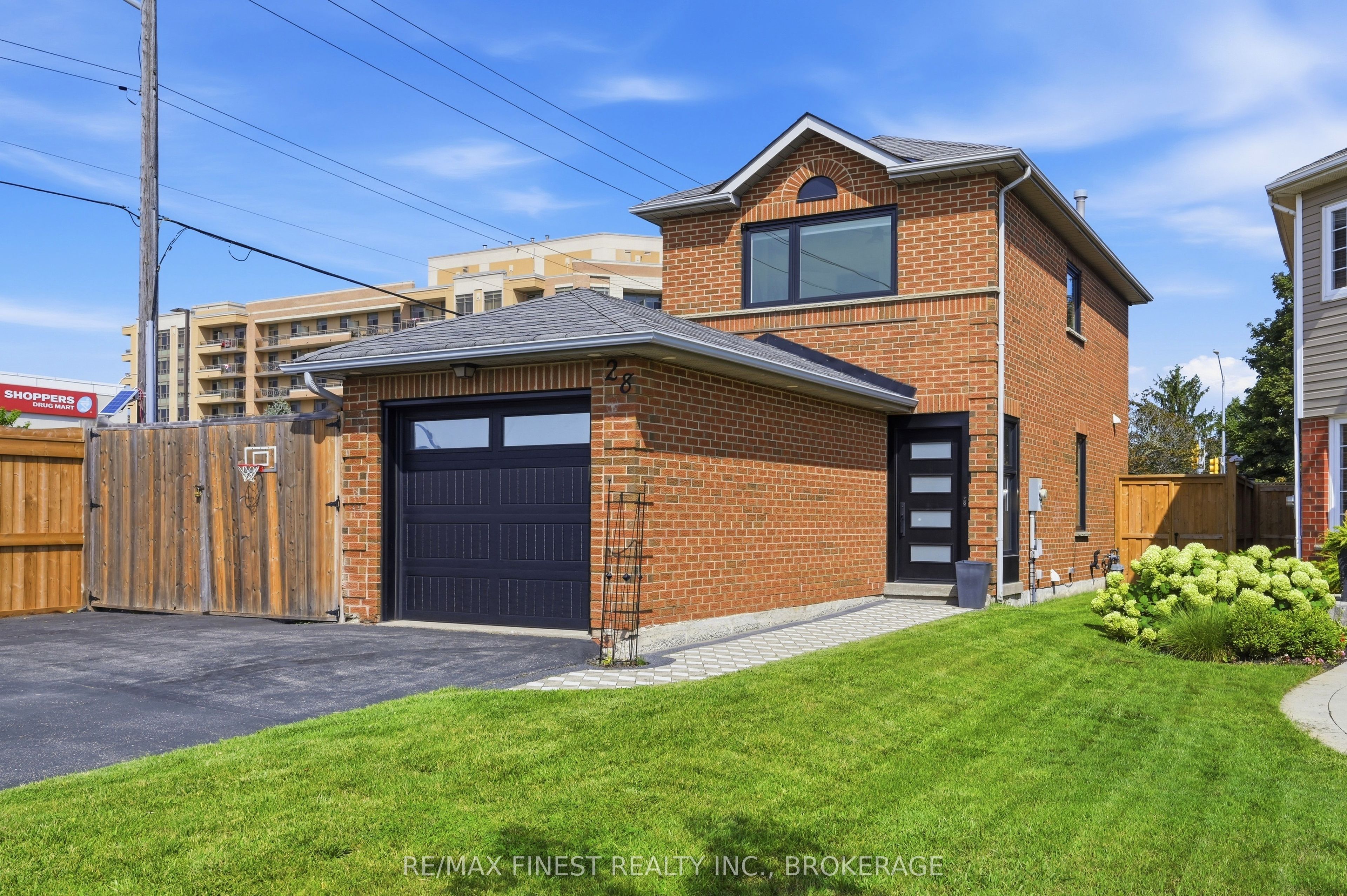 28 Melborne Court, Whitby, ON L1R 1S2 photo 4