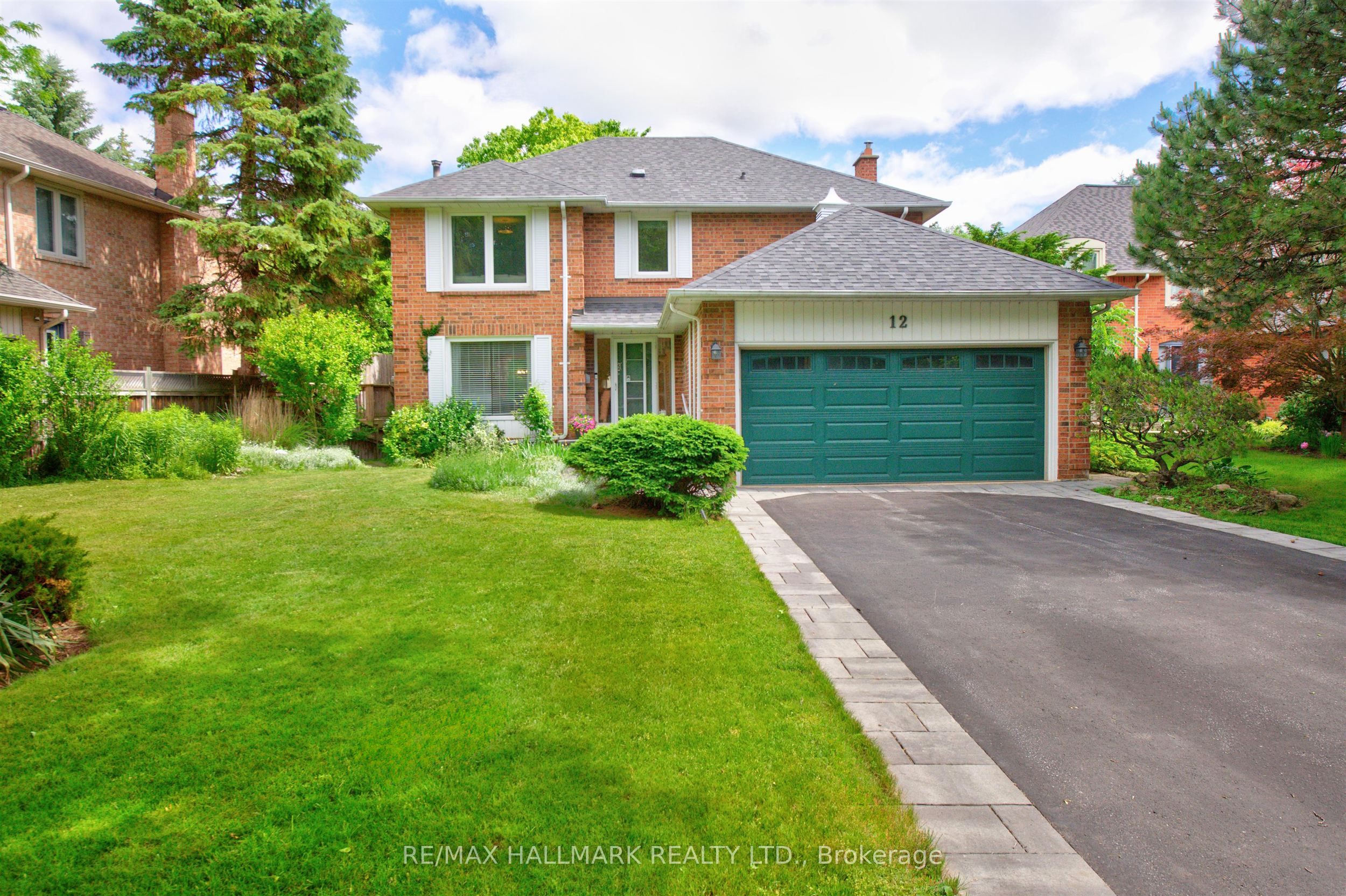 12 Karen Ann Crescent, Toronto, ON M1G 1M3