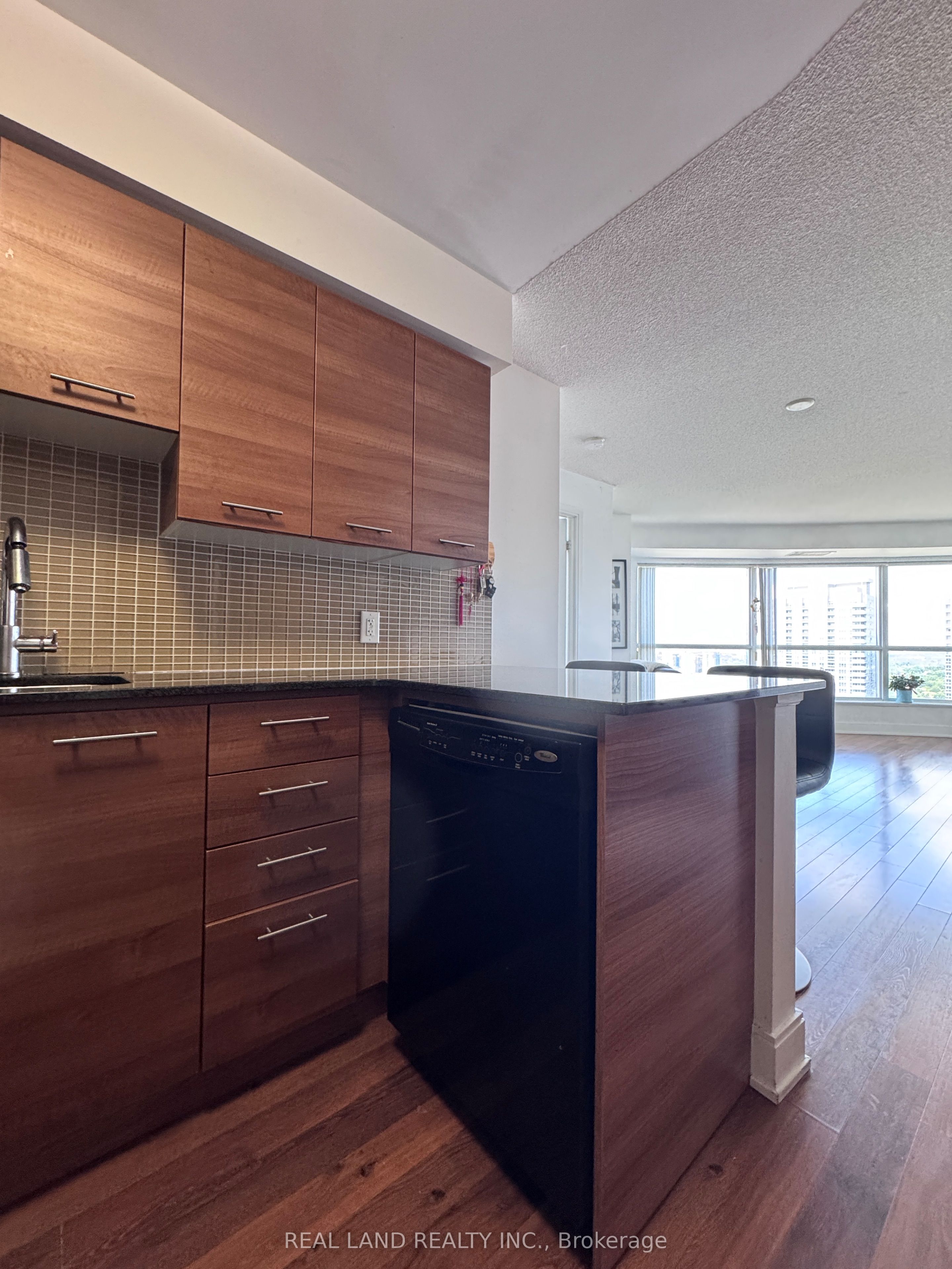 125 Village Green Square 2909, Toronto, ON M1S 0G3 photo 3