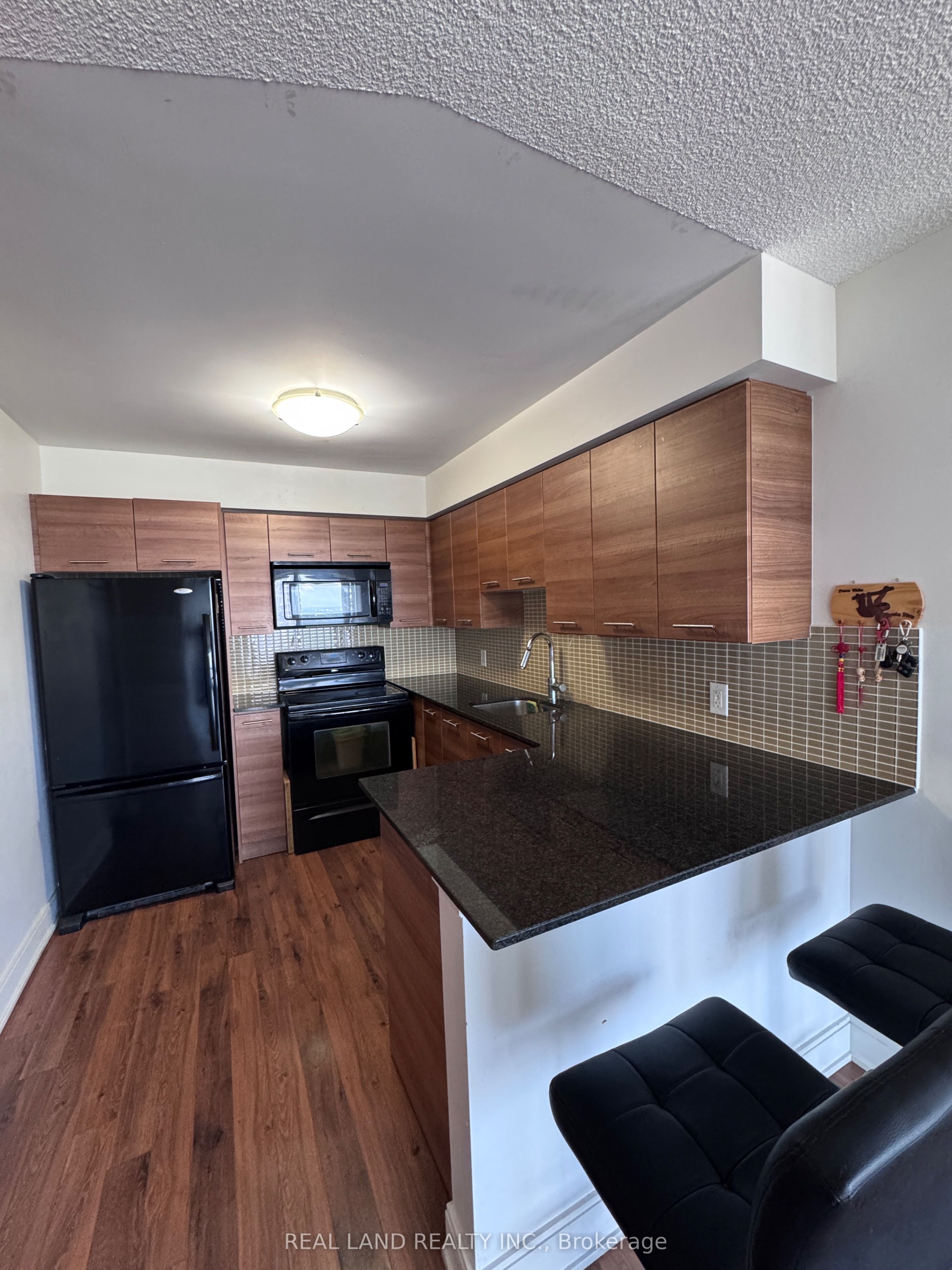 125 Village Green Square 2909, Toronto, ON M1S 0G3 photo 4