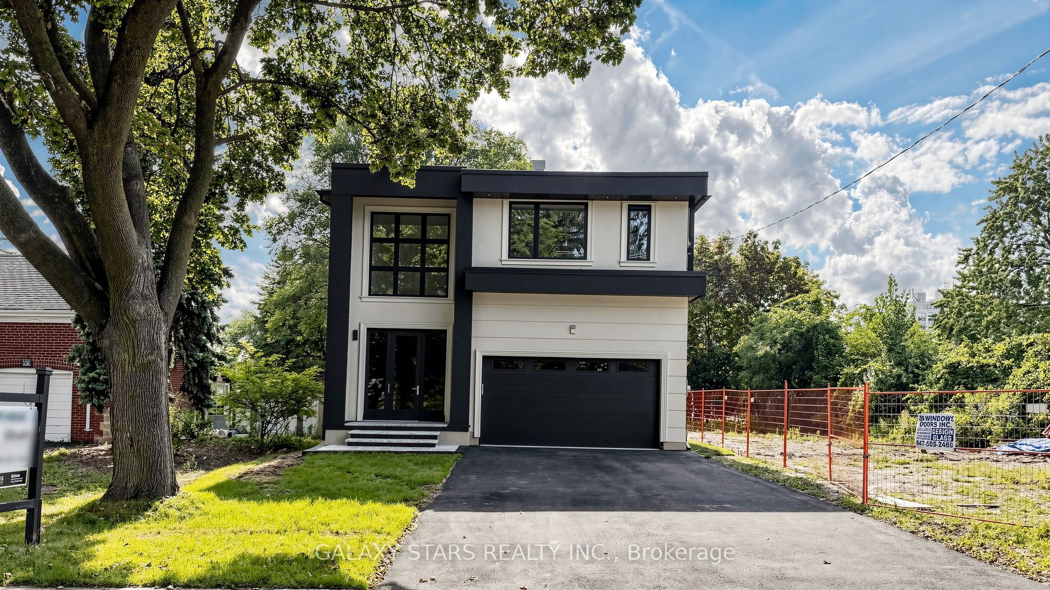 8B Lamont Avenue, Toronto, ON M1S 1A9