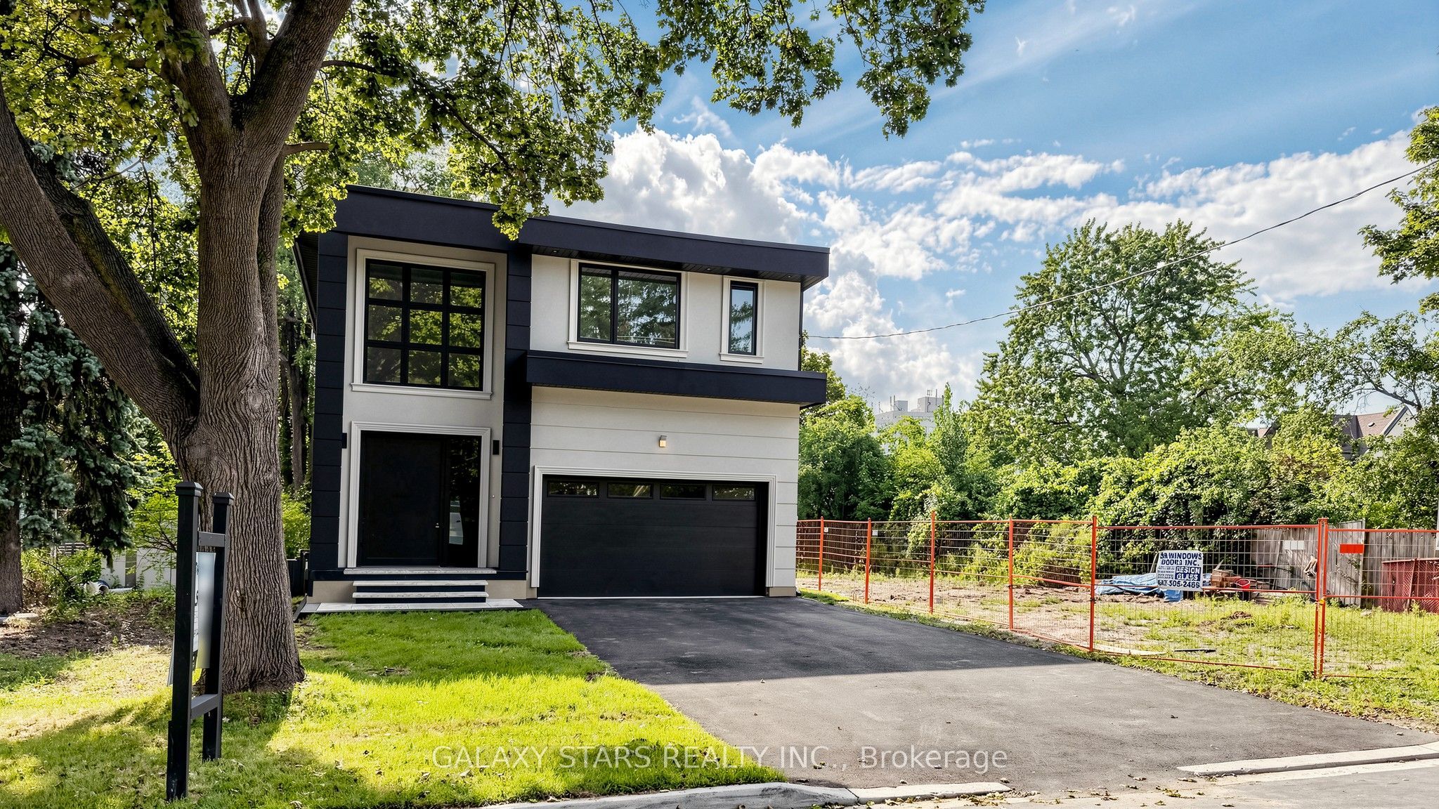 8B Lamont Avenue, Toronto, ON M1S 1A9 photo 2