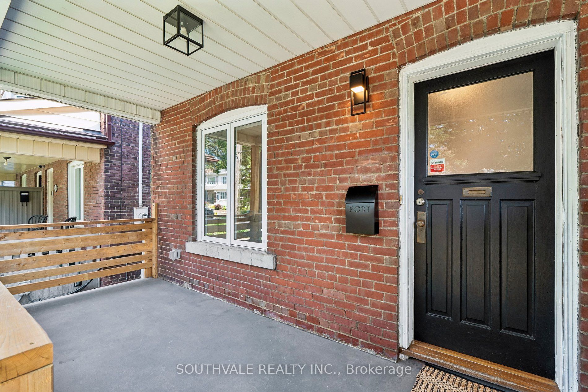 485 Strathmore Boulevard, Toronto, ON M4C 1N8 photo 4