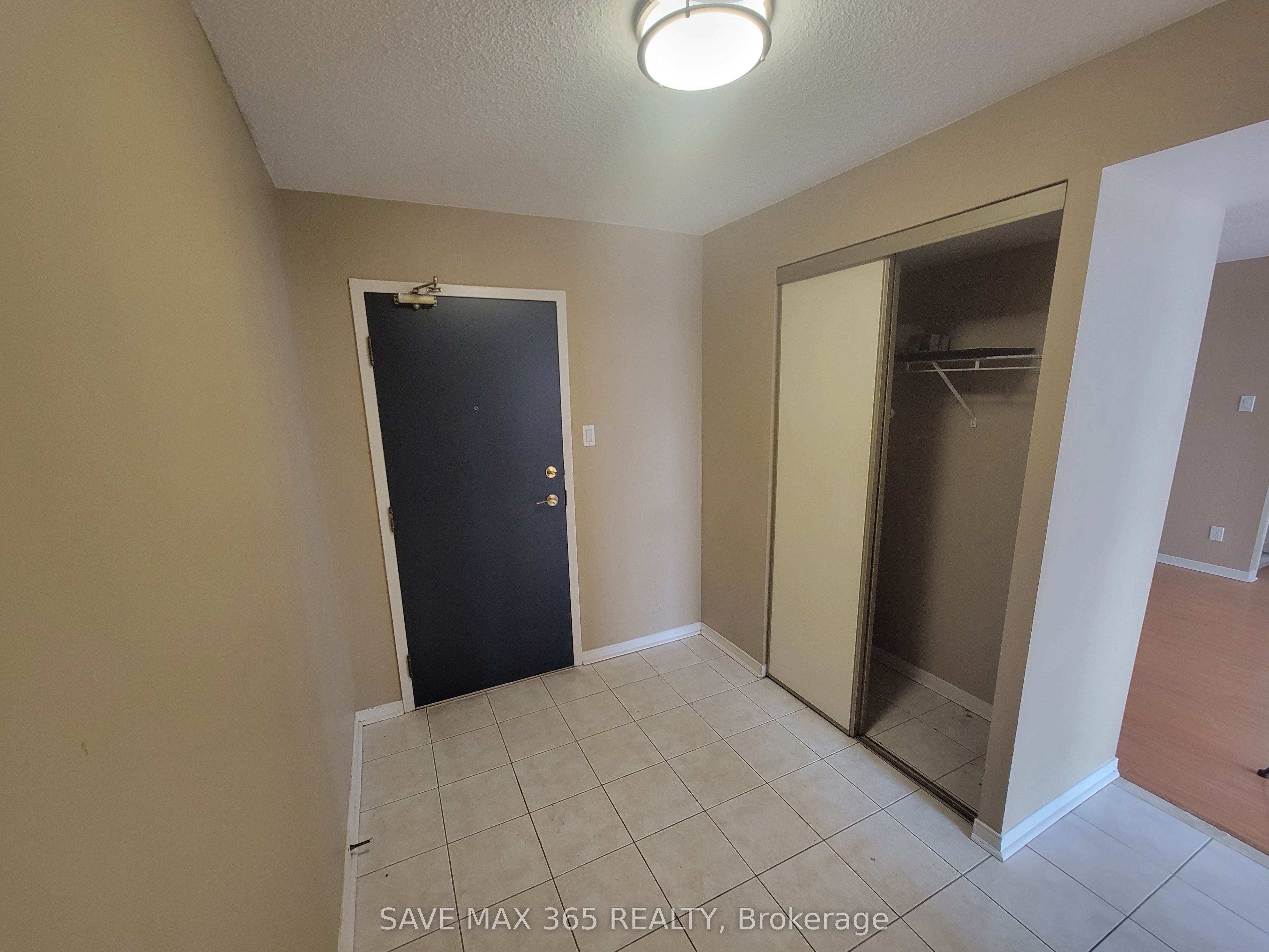 330 Mccowan Road 1405, Toronto, ON M1J 3N3 photo 2