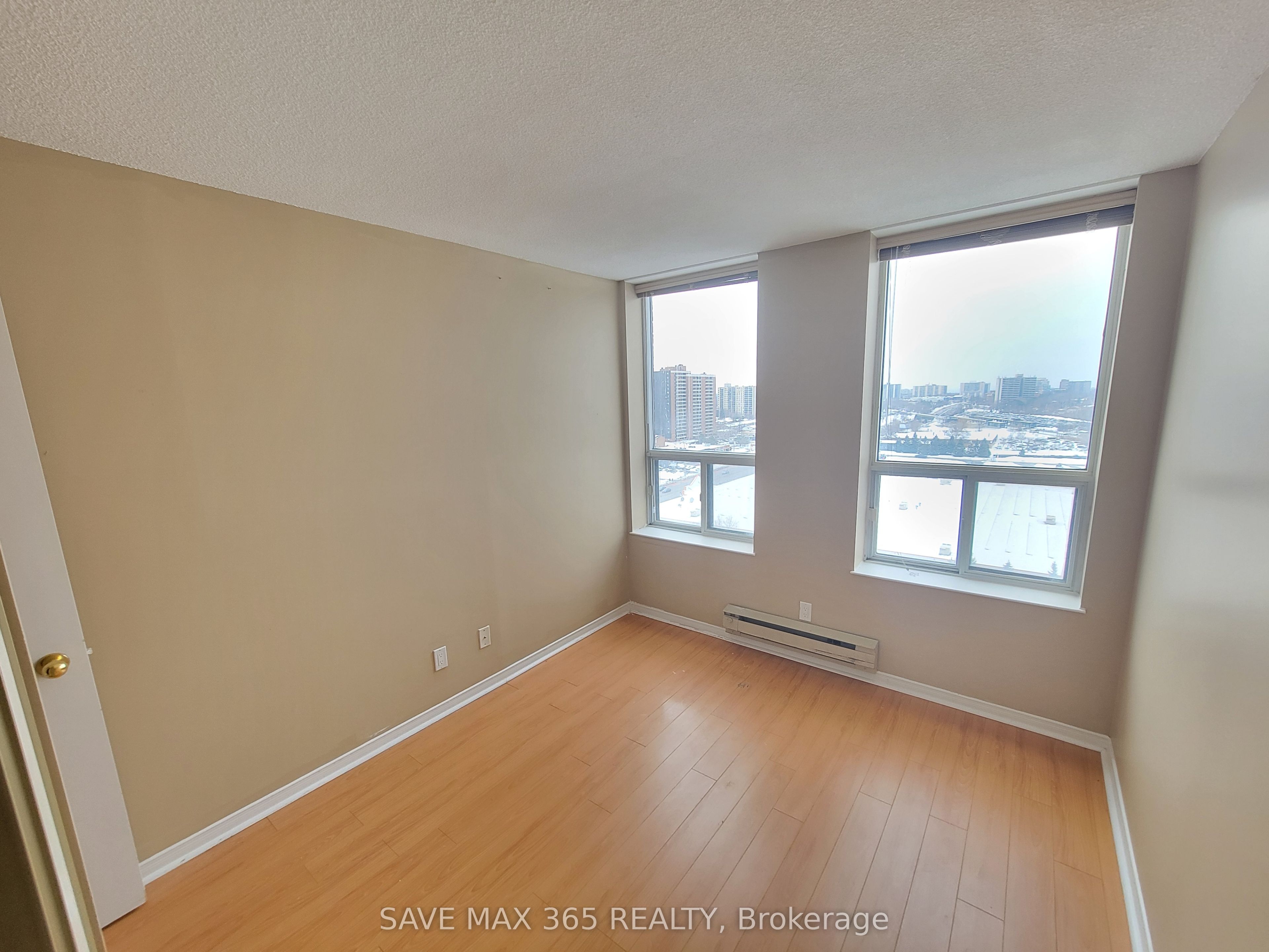 330 Mccowan Road 1405, Toronto, ON M1J 3N3 photo 3