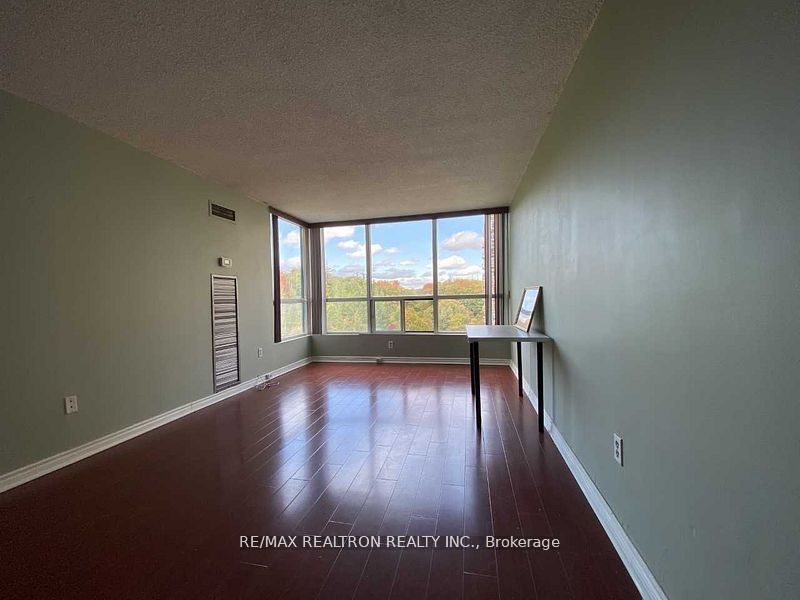 3050 Ellesmere Road 1215, Toronto, ON M1E 5E6 photo 4