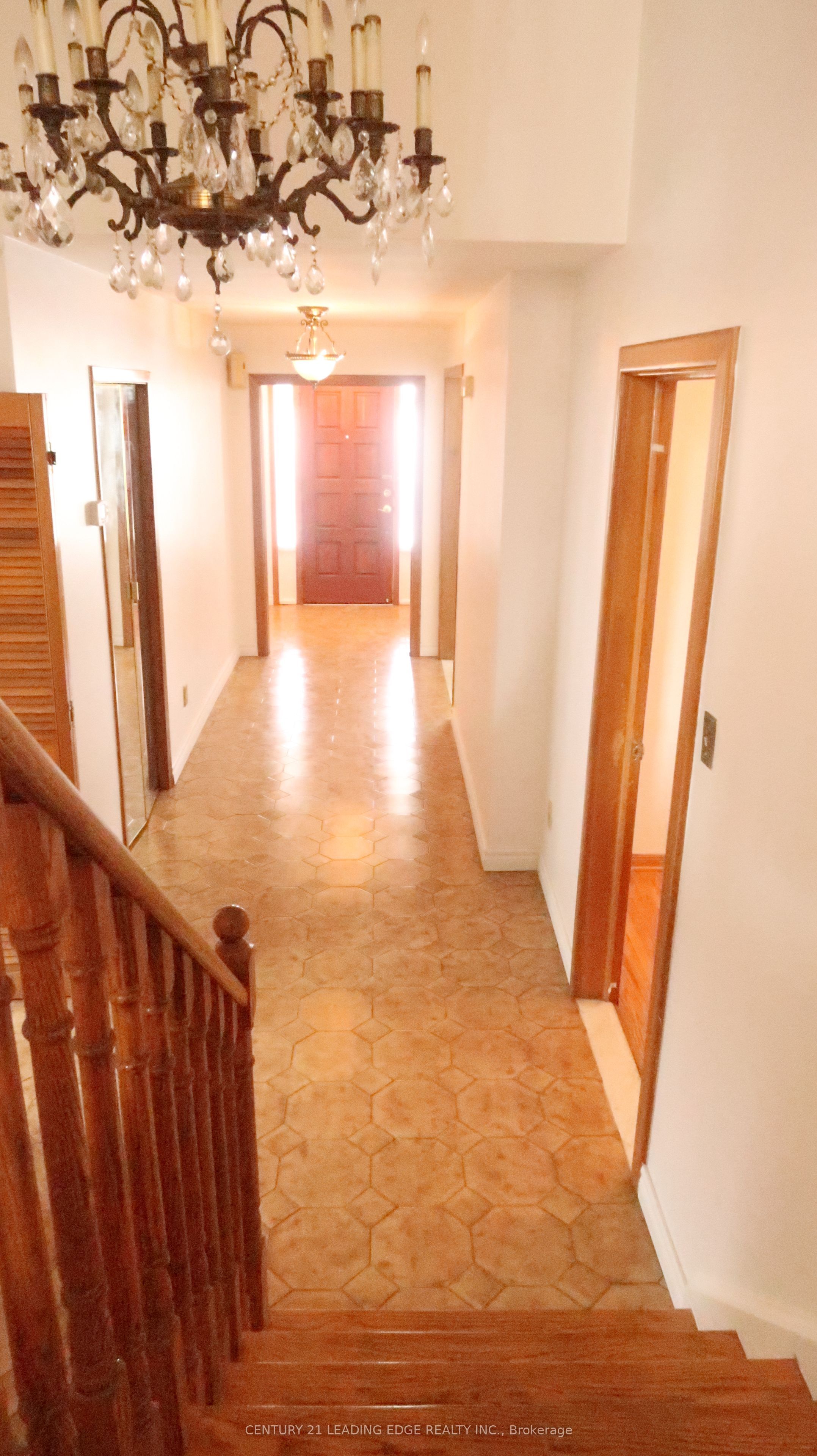 959 Huntingwood Drive S MAIN, Toronto, ON M1S 1K3 photo 5