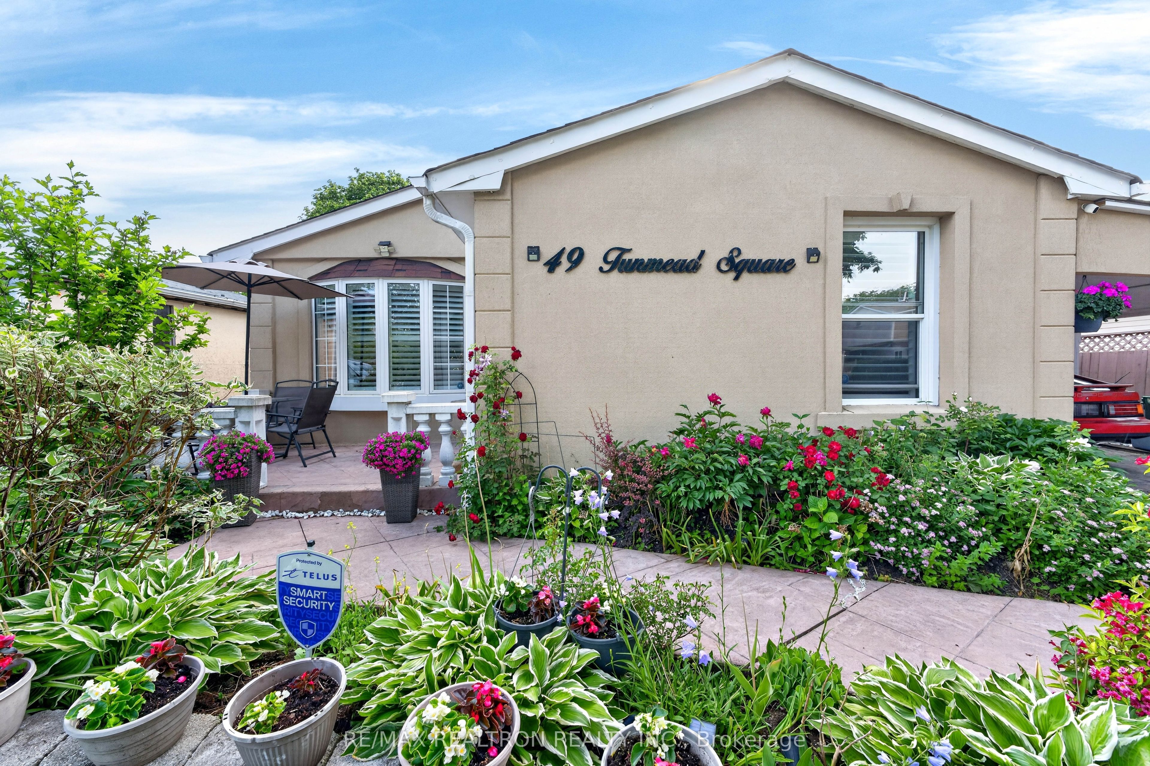 49 Tunmead Square, Toronto, ON M1B 1X1 photo 2