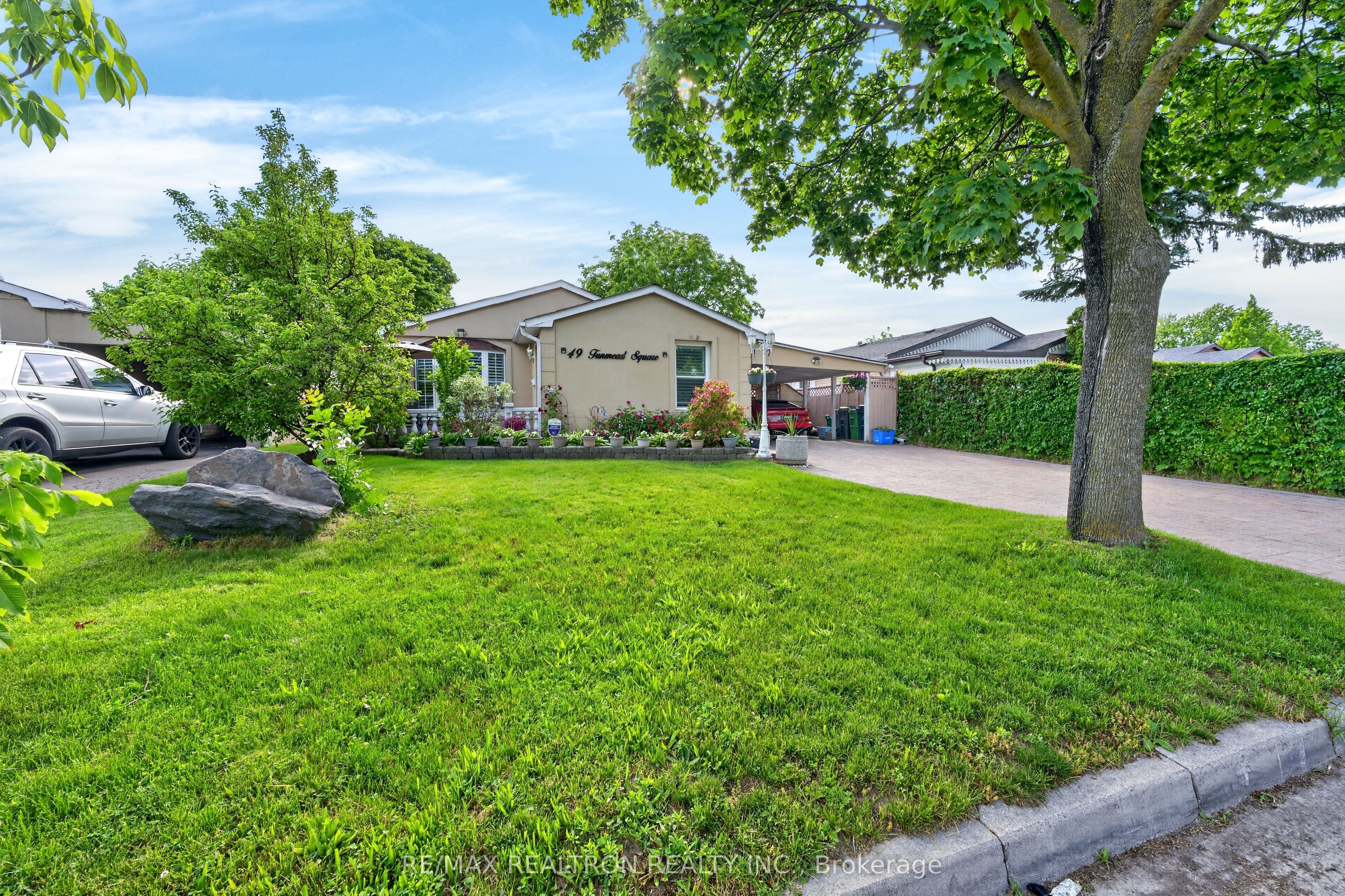 49 Tunmead Square, Toronto, ON M1B 1X1 photo 5