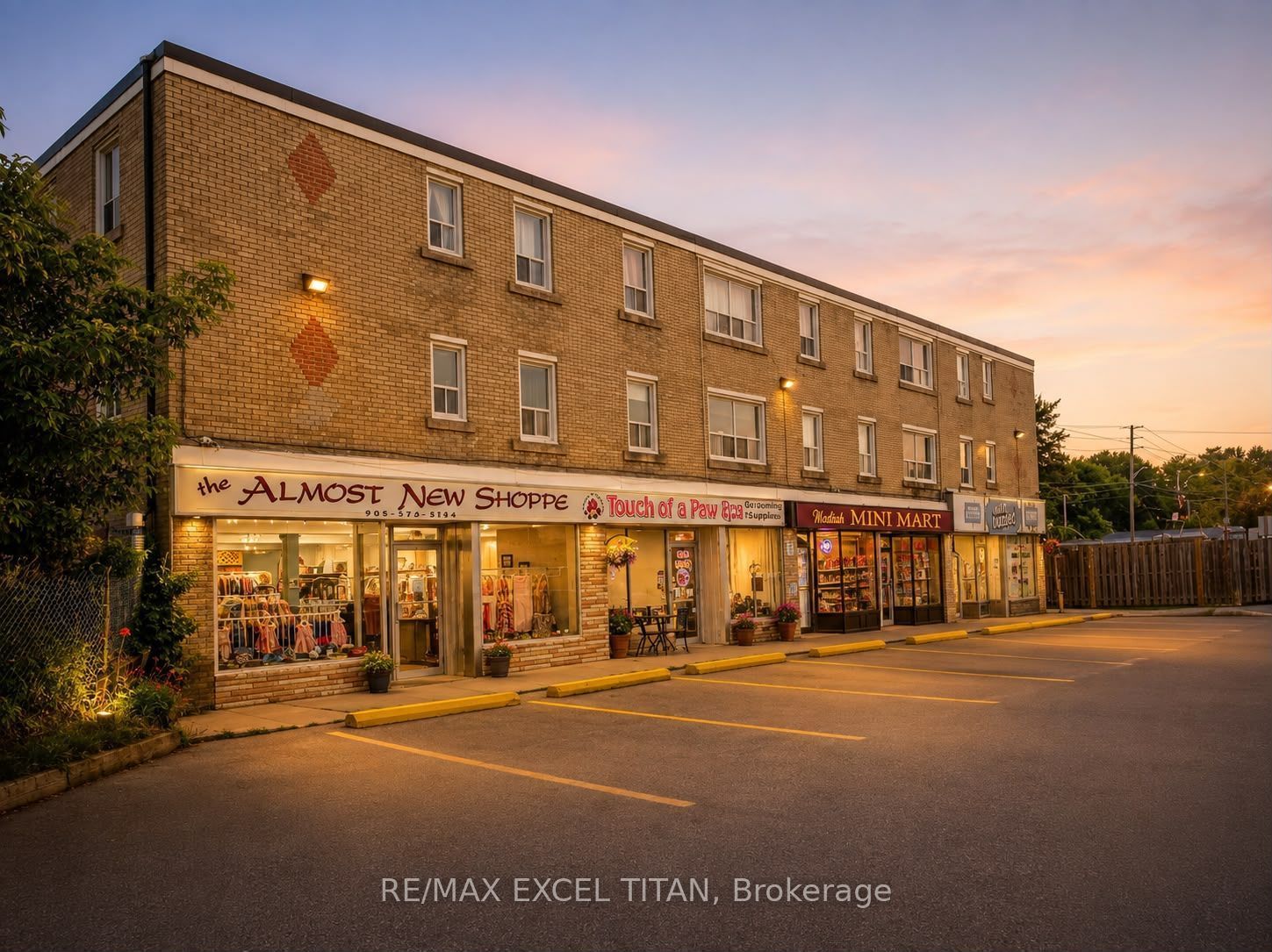 1201 Cedar Street 7, Oshawa, ON L1J 3P1