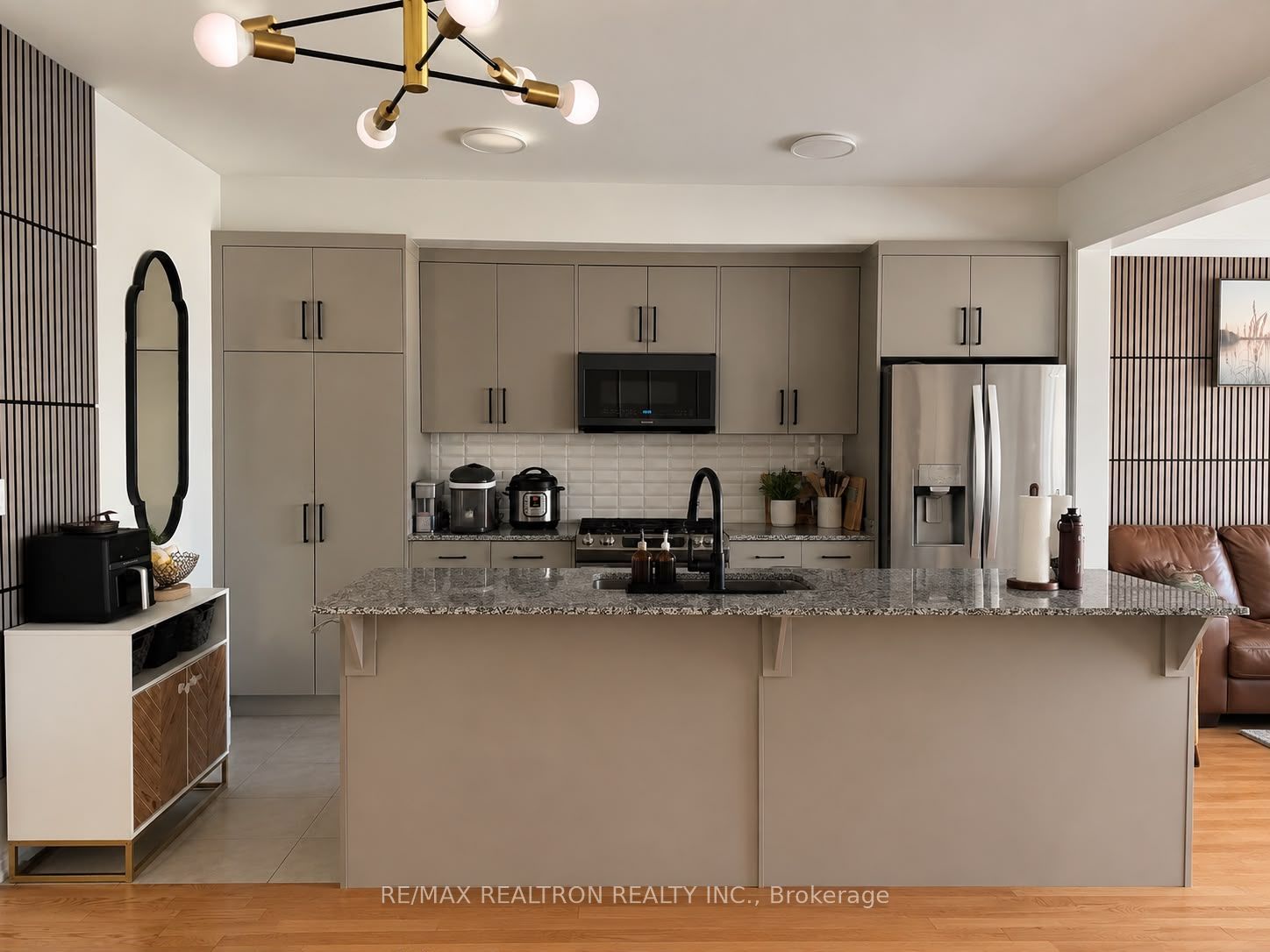 186 Closson Drive, Whitby, ON L1P 0M6