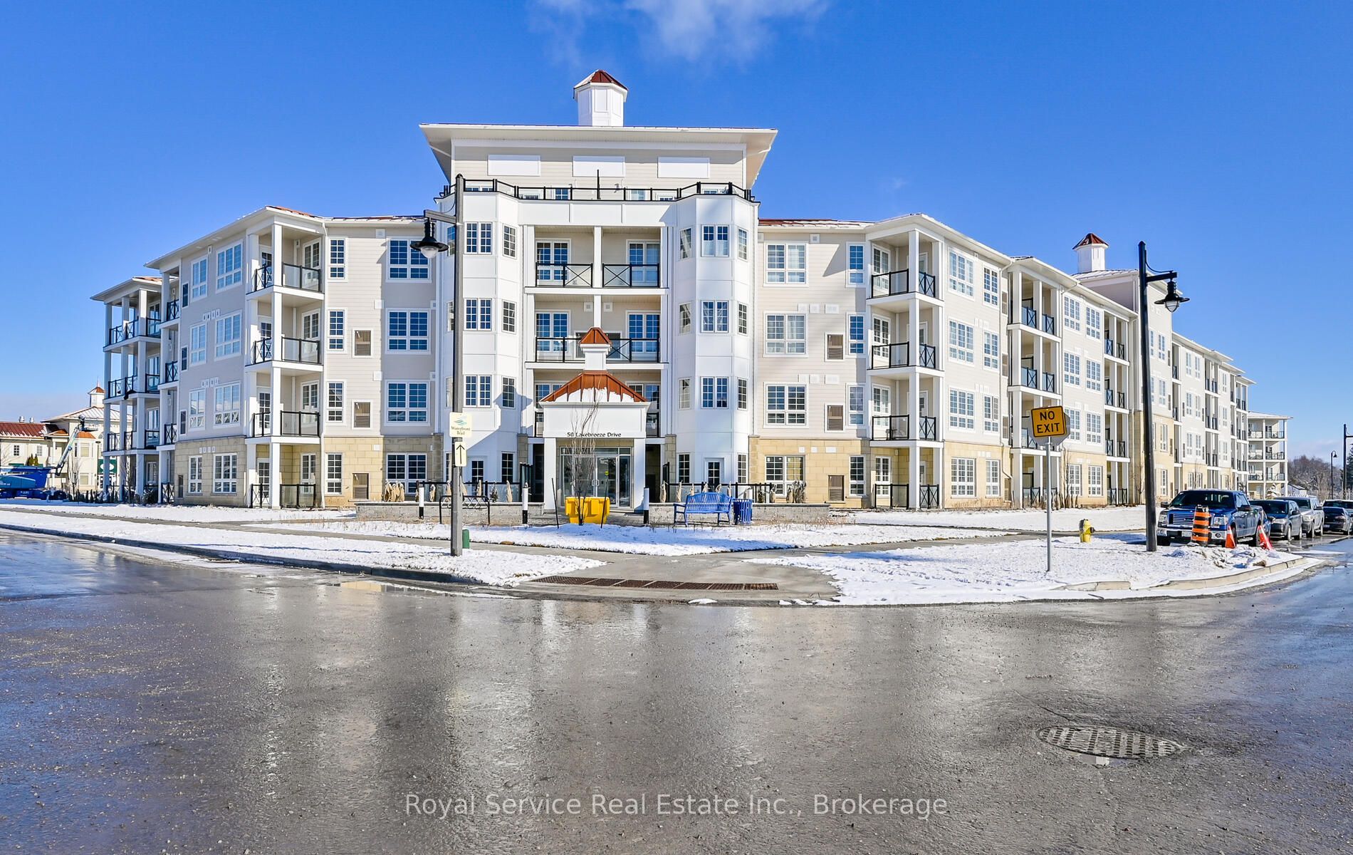50 Lakebreeze Drive 125, Clarington, ON L1B 0V9