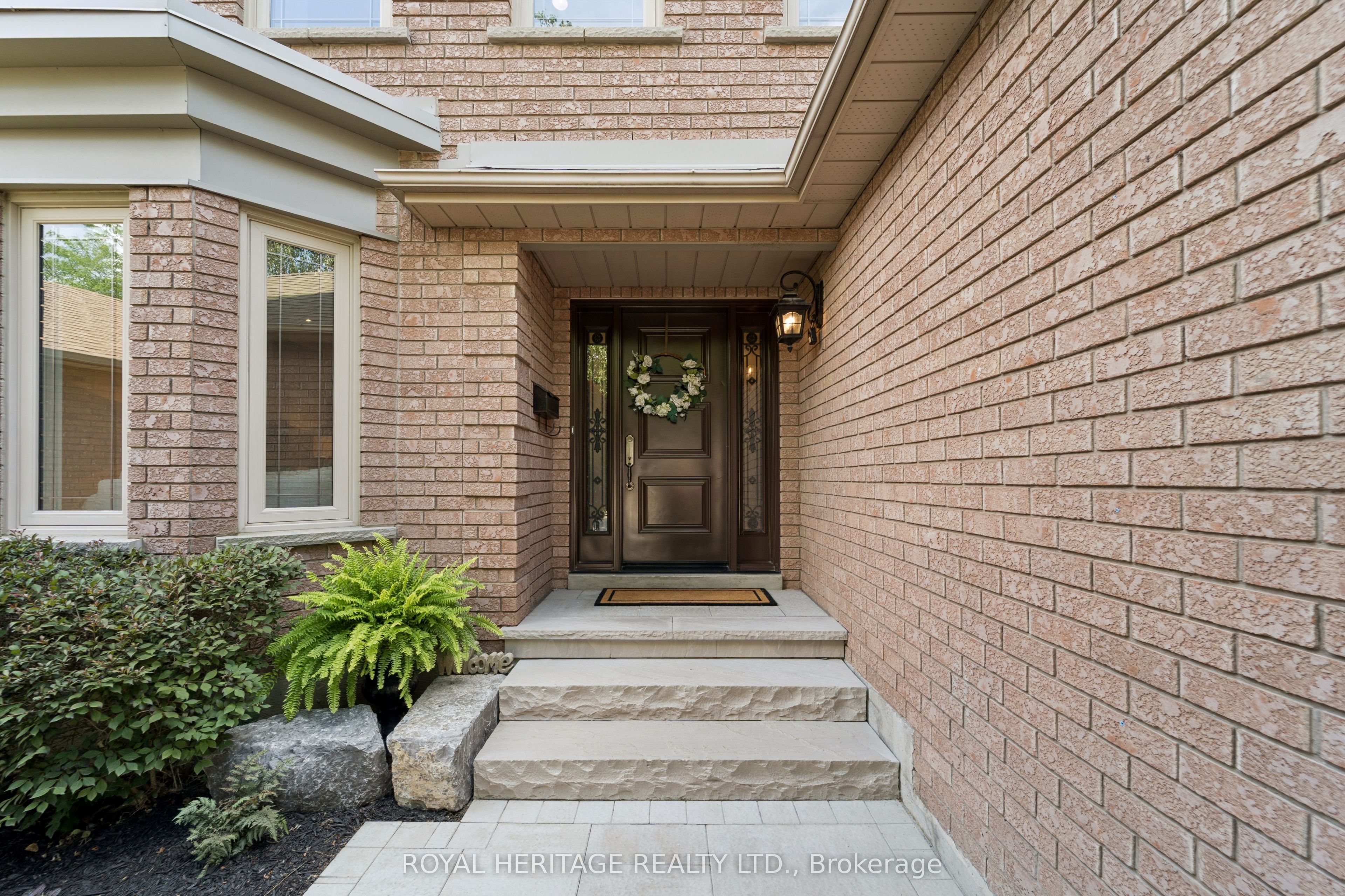 63 Kennett Drive, Whitby, ON L1P 1L5 photo 3